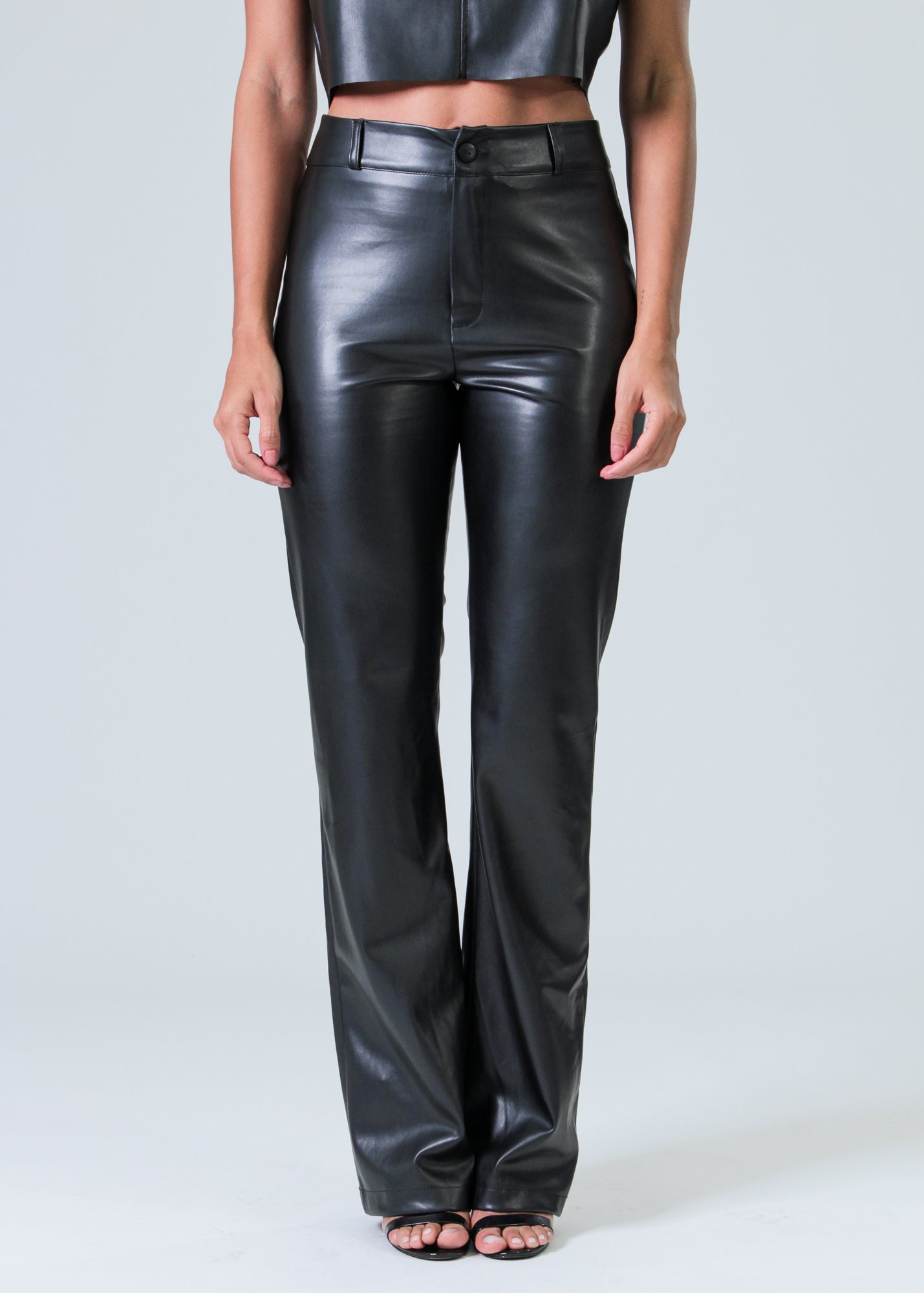 Calça Wide Leg Couro Fake - Preta