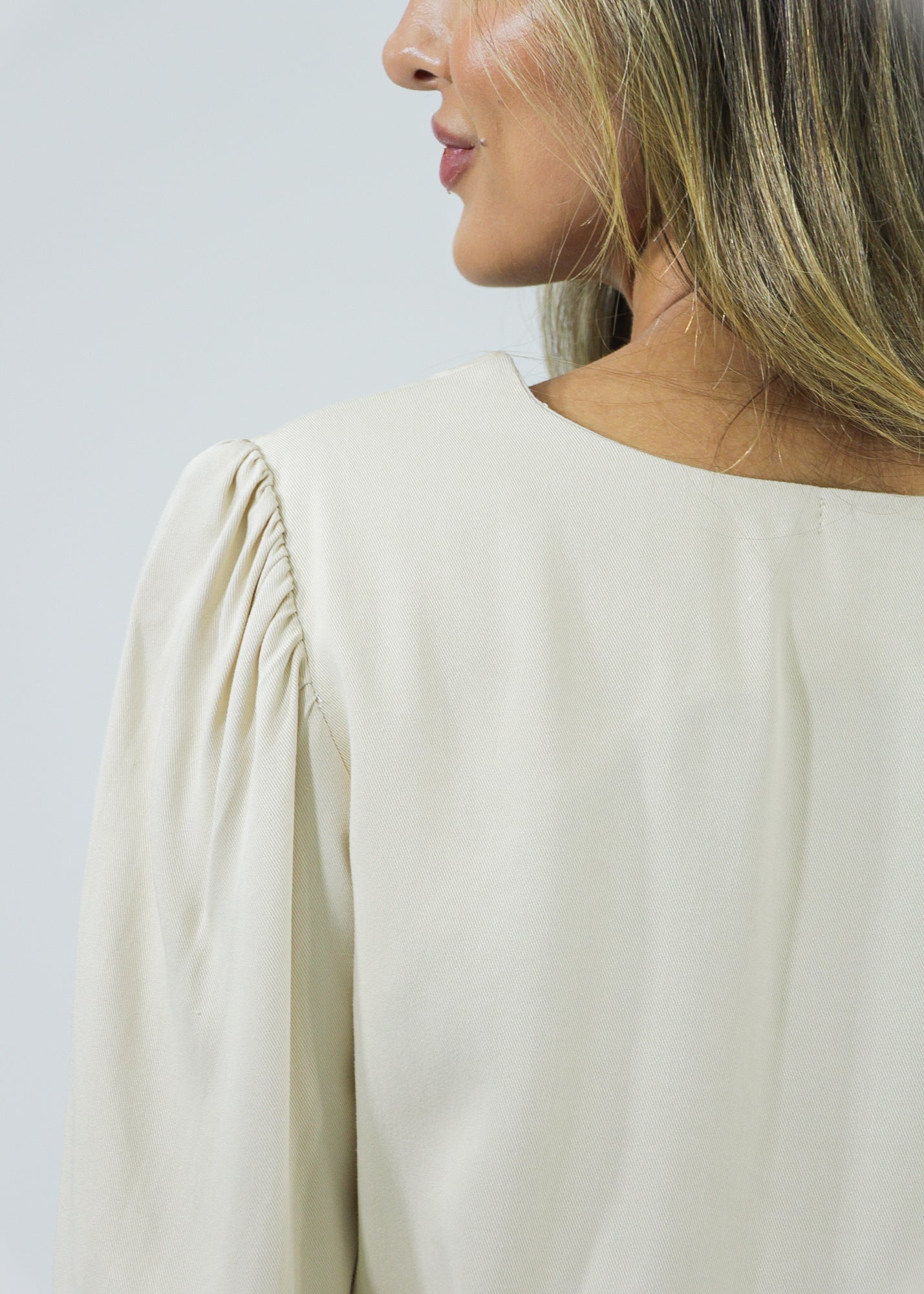 Blusa Manga Longa - Bege
