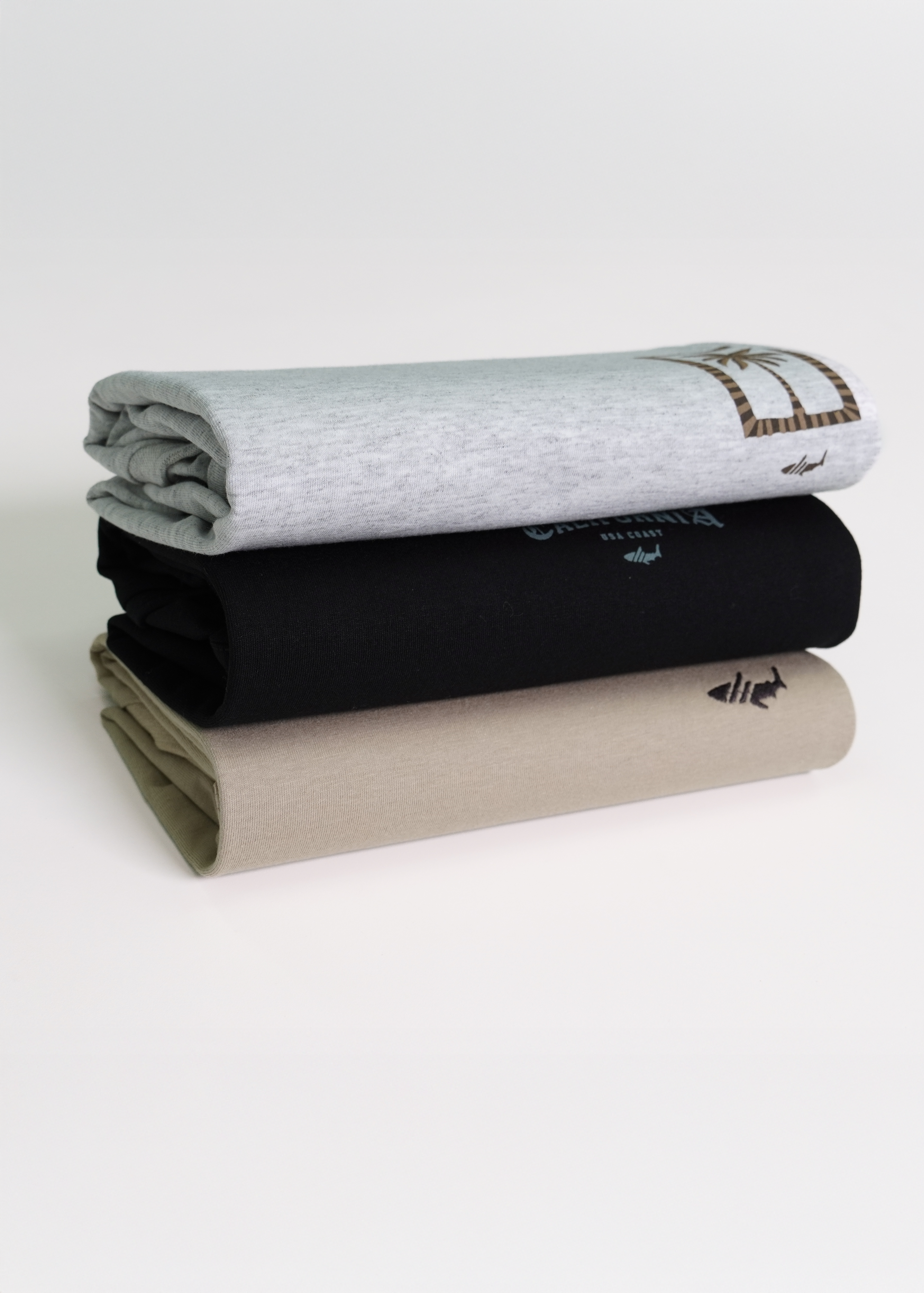 KIT - CALIFÓRNIA | 3 CAMISETAS ESTAMPADAS