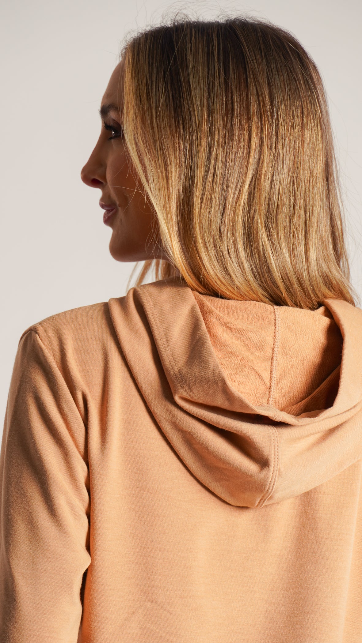 Blusa Moletinho Premium Canguru - Bege
