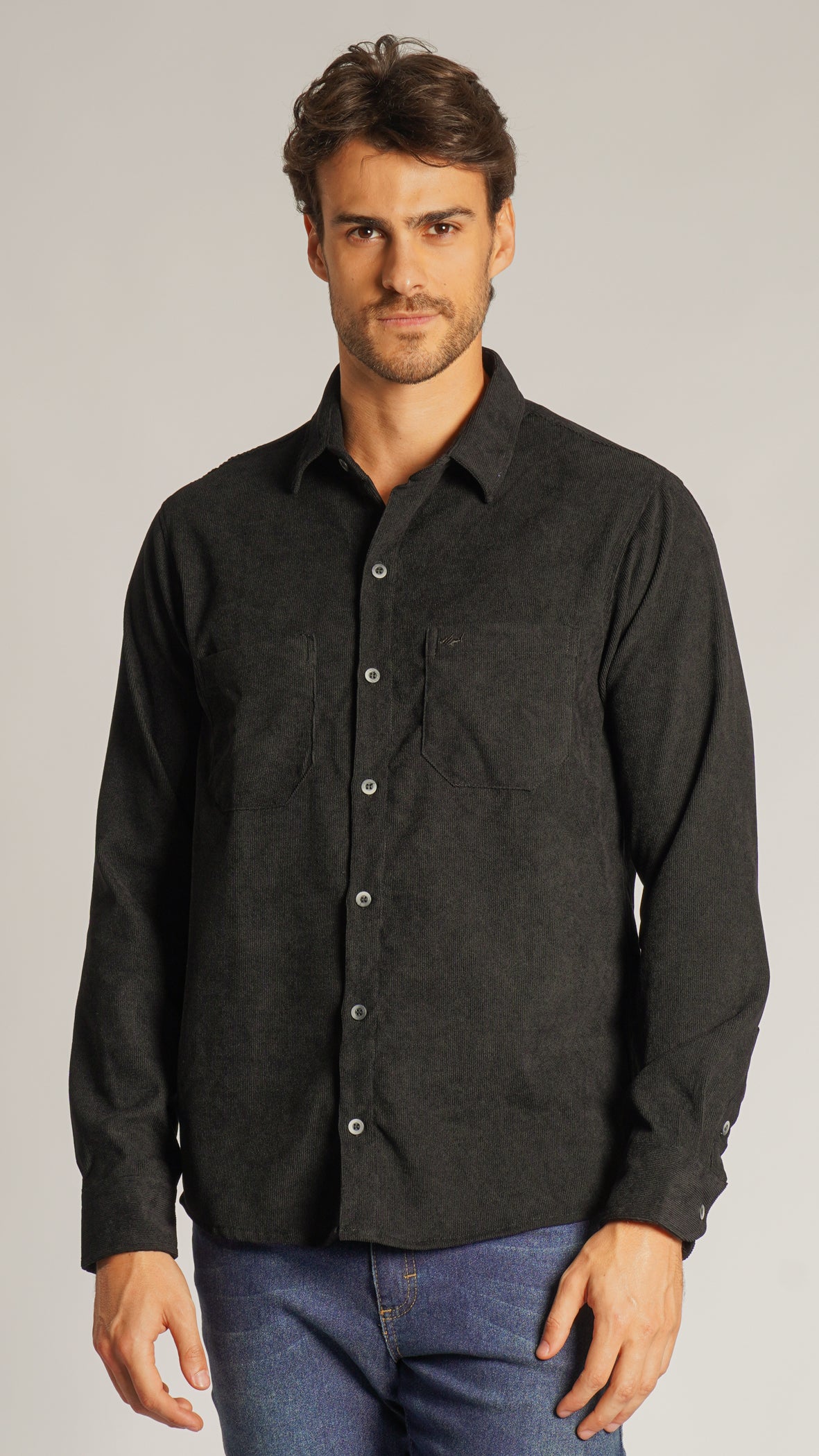 Camisa Cotelê Manga Longa - Preta