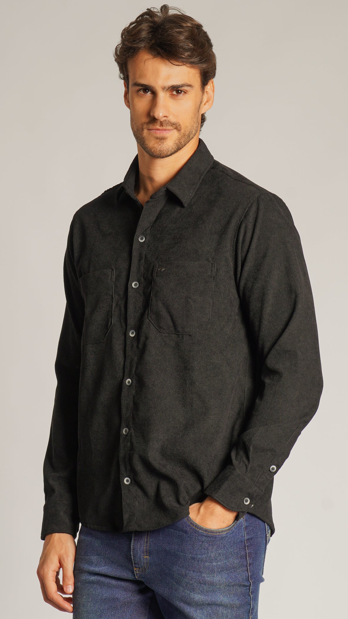 Camisa Cotelê Manga Longa - Preta