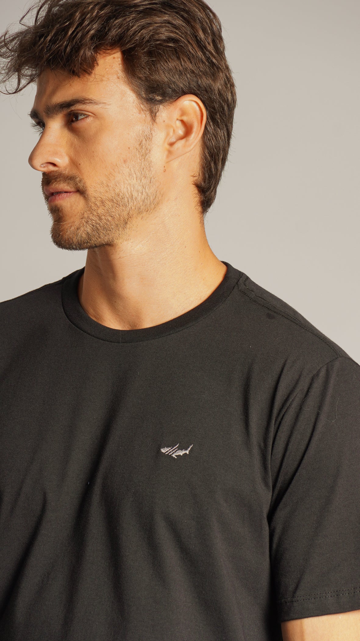 Camiseta Básica - Preta
