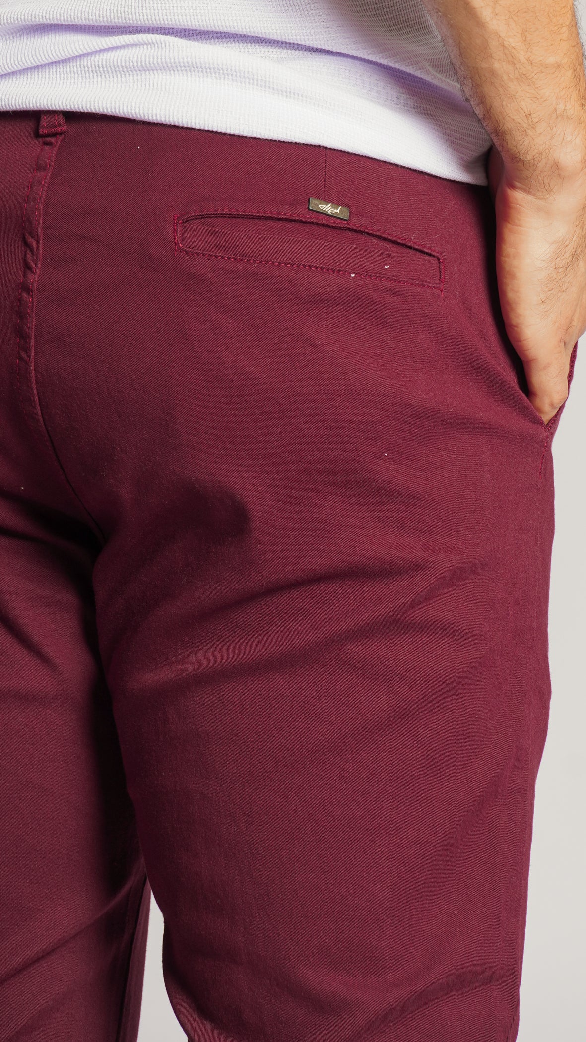 Calça Sarja Bolso Faca - Bordô