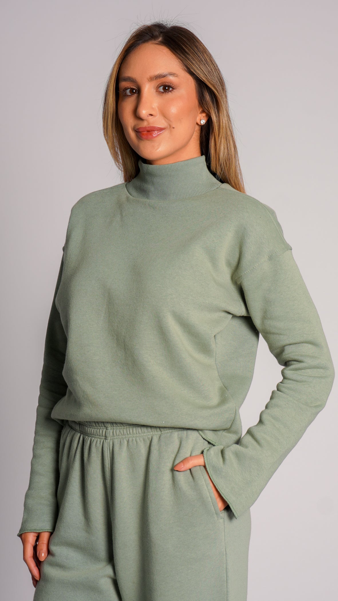 Moletom Cropped Gola Alta Premium - Verde