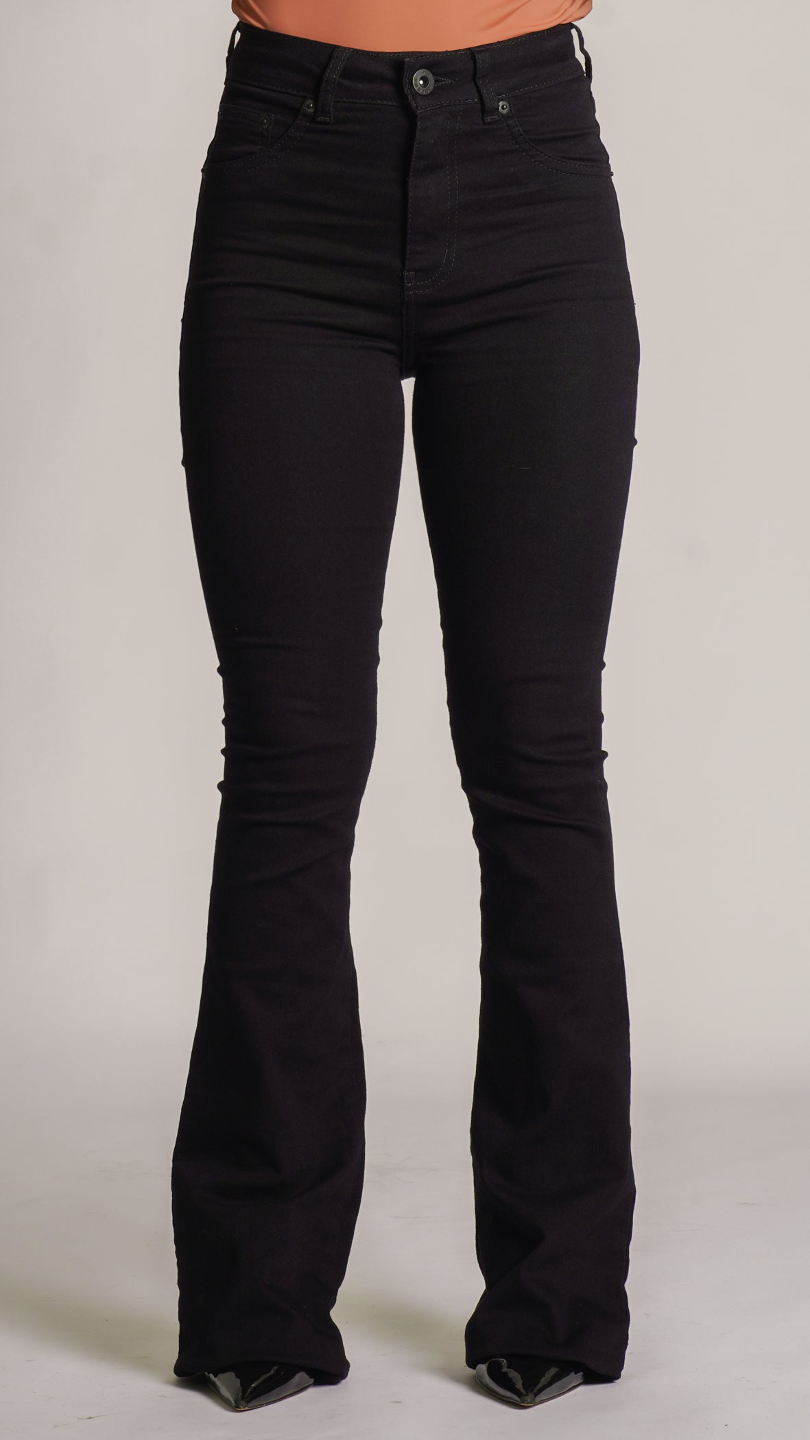 Jentlouis Resin Coated Flare Denim ブラック Calça Jeans Flare - Preta