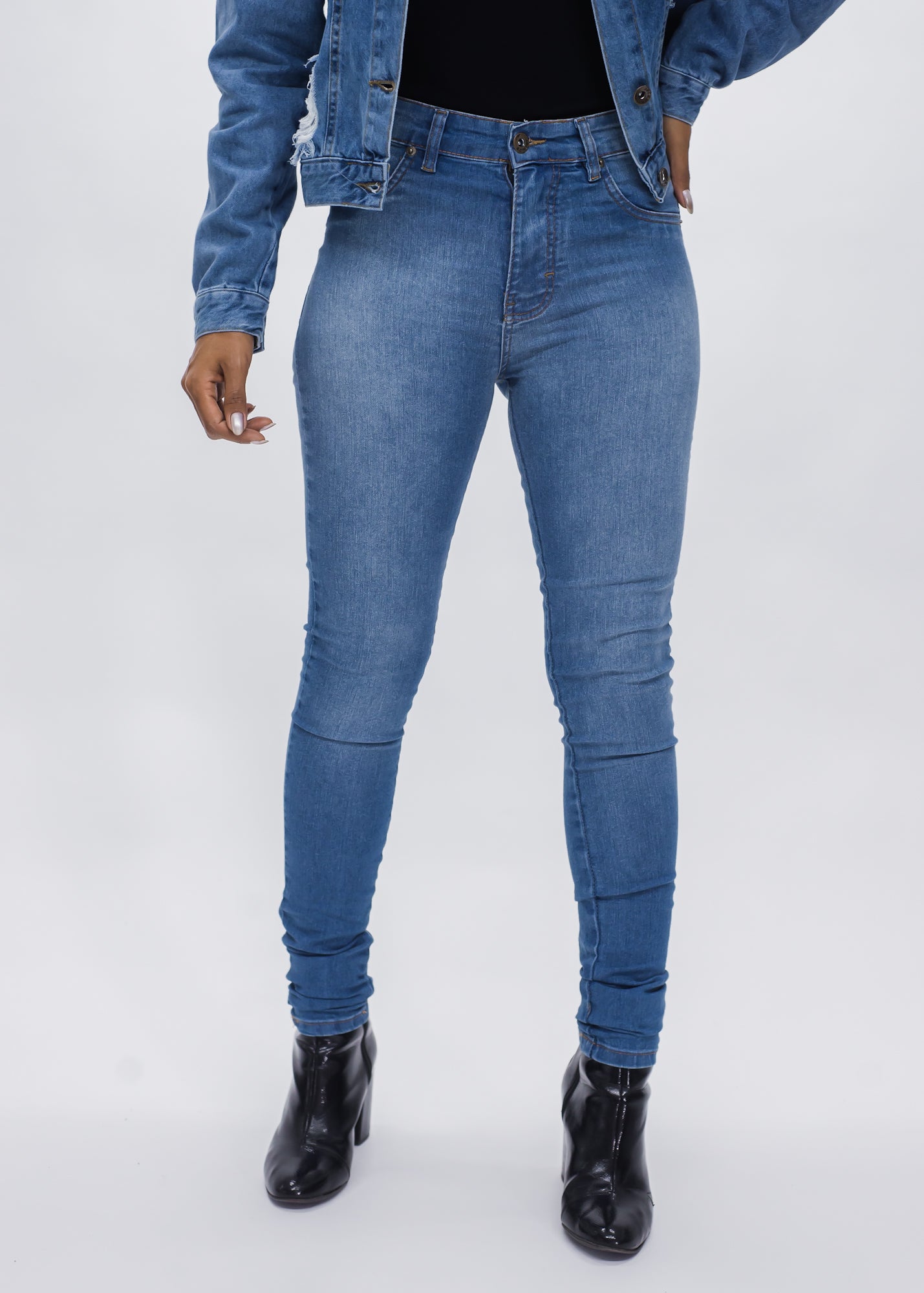 Calça Jeans Skinny Nervura - Amaciada