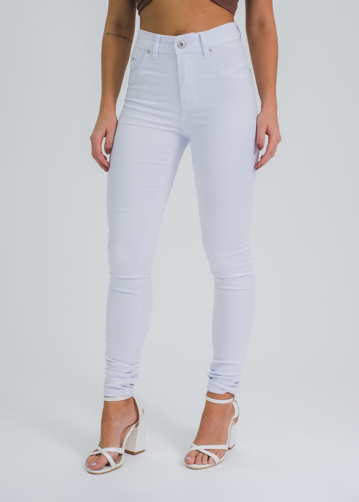 Calça jeans branca fashion skinny