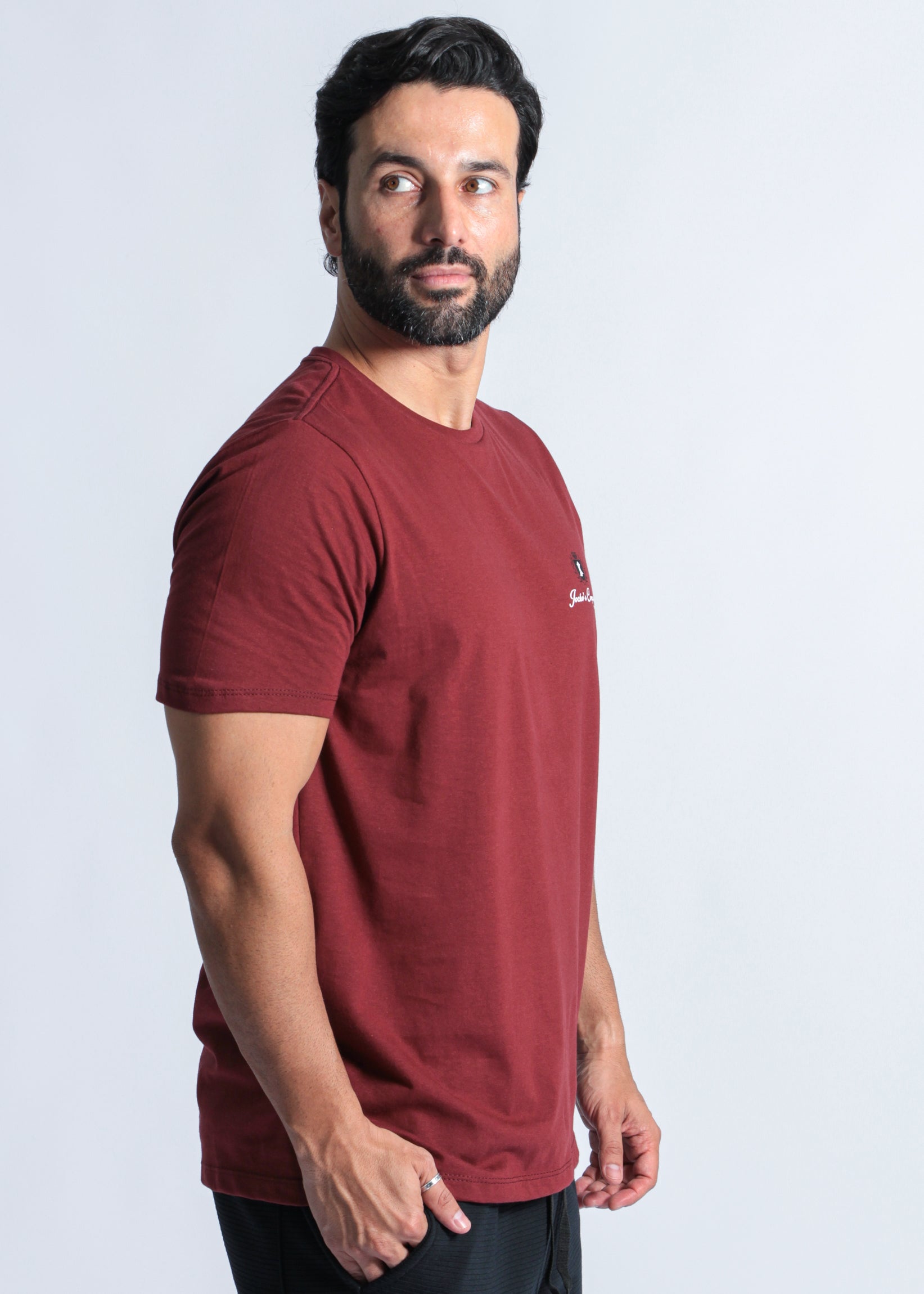 Camiseta Estampada Jocko´s Company - Bordô