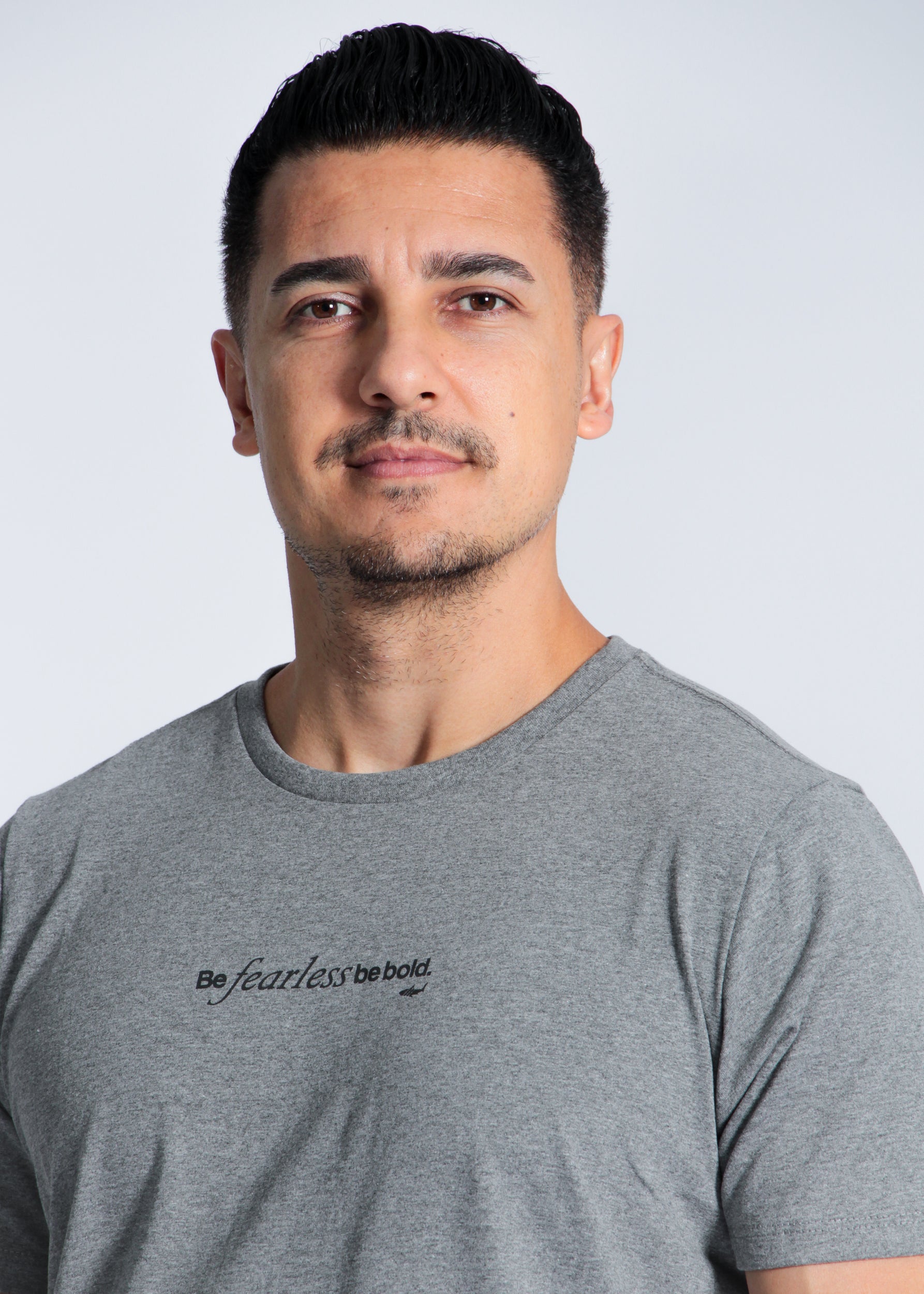 Camiseta Estampada Fearless - Grafite