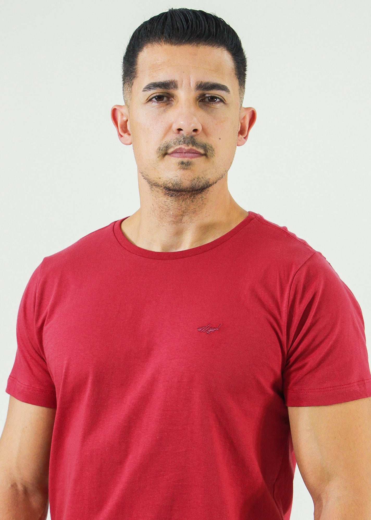 Camiseta Básica - Vermelha