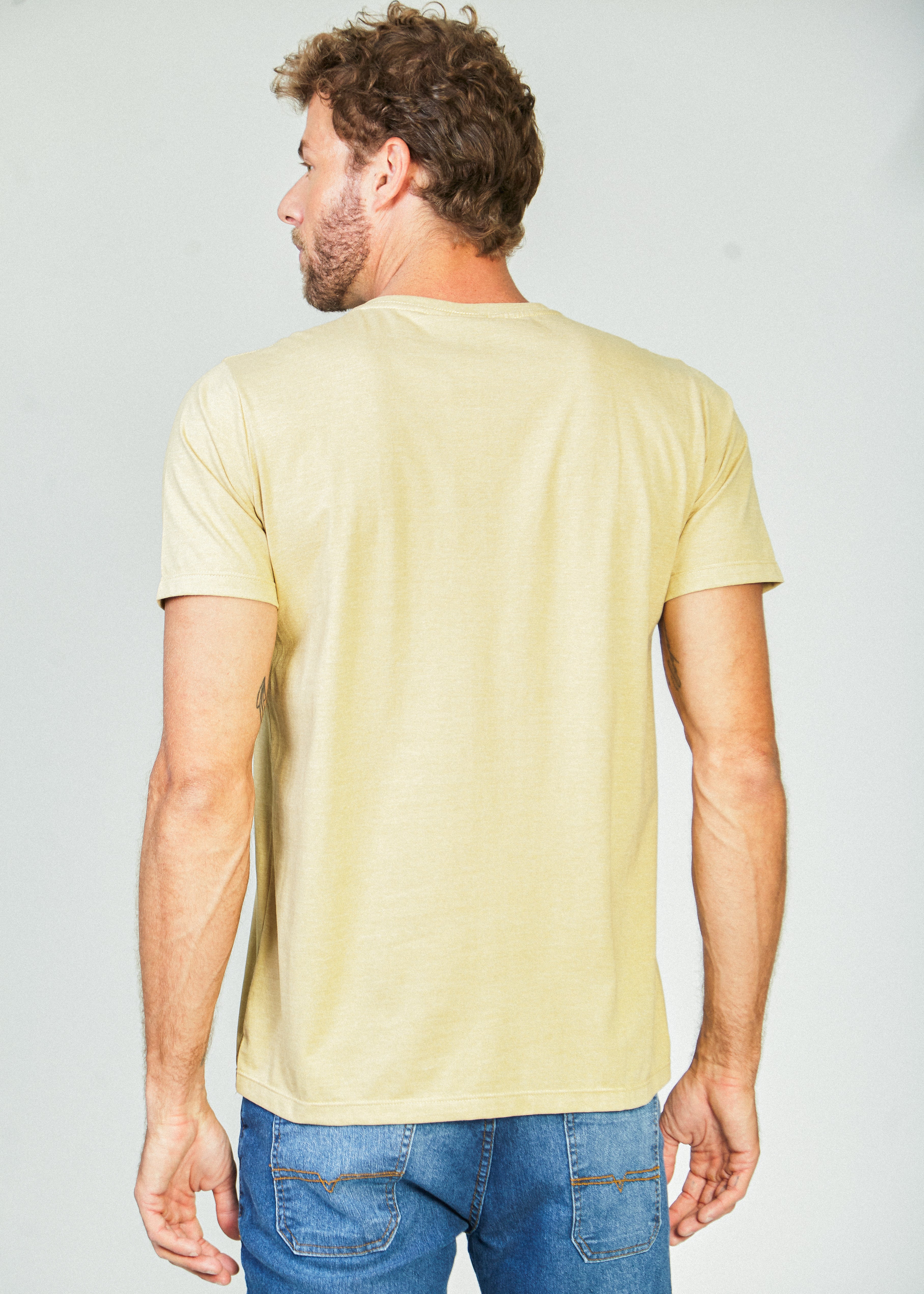 Camiseta Básica Plus Size - Bege