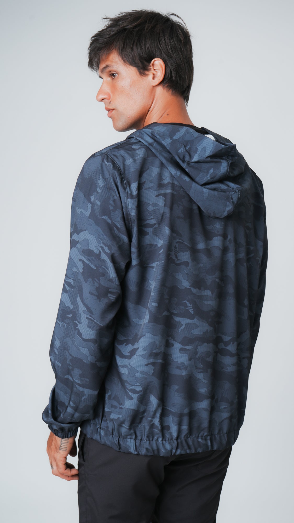 Jaqueta Corta Vento Camuflado - Grafite