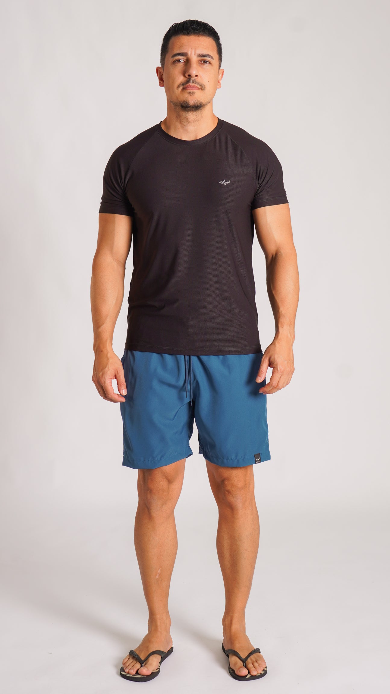 Bermuda Microfibra Lisa Longa - Azul Petróleo