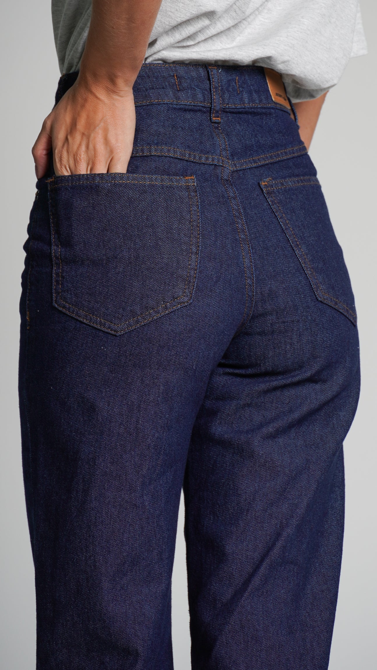 Calça Jeans Reta - Amaciada