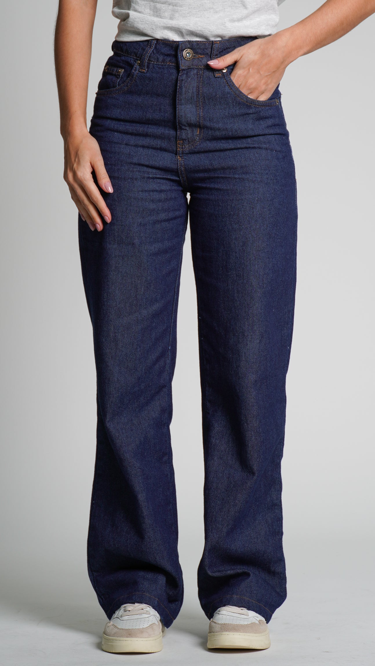 Calça Jeans Reta - Amaciada