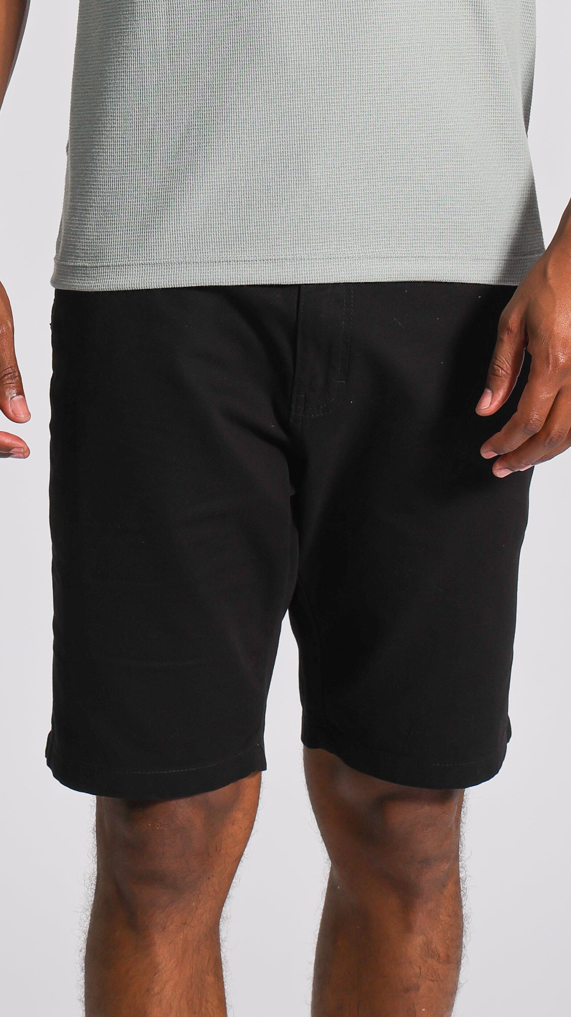 Bermuda Sarja Bolso Faca - Preta