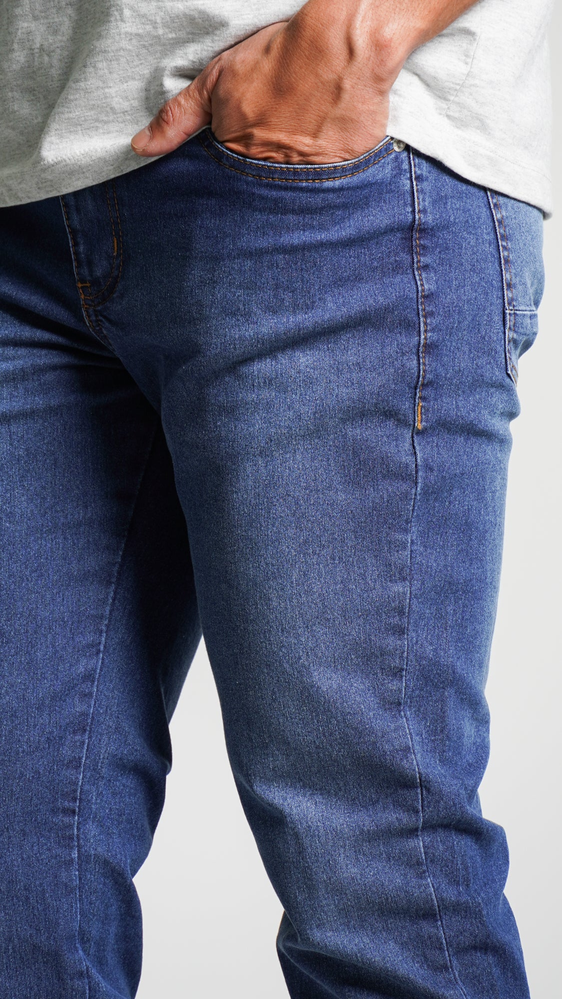 Calça Jeans - Clara Bolso Recorte