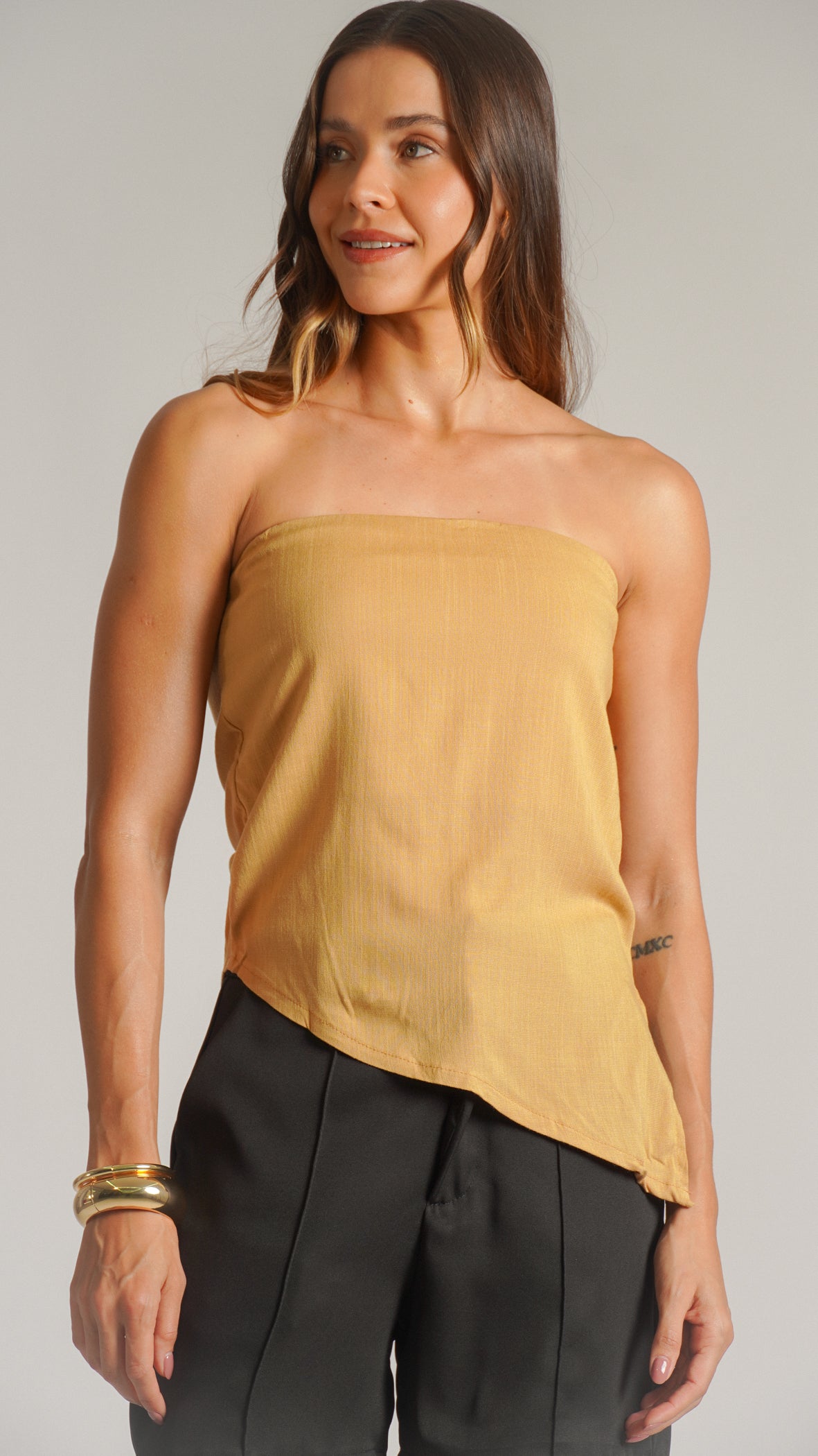 Blusa Assimétrica - Ocre