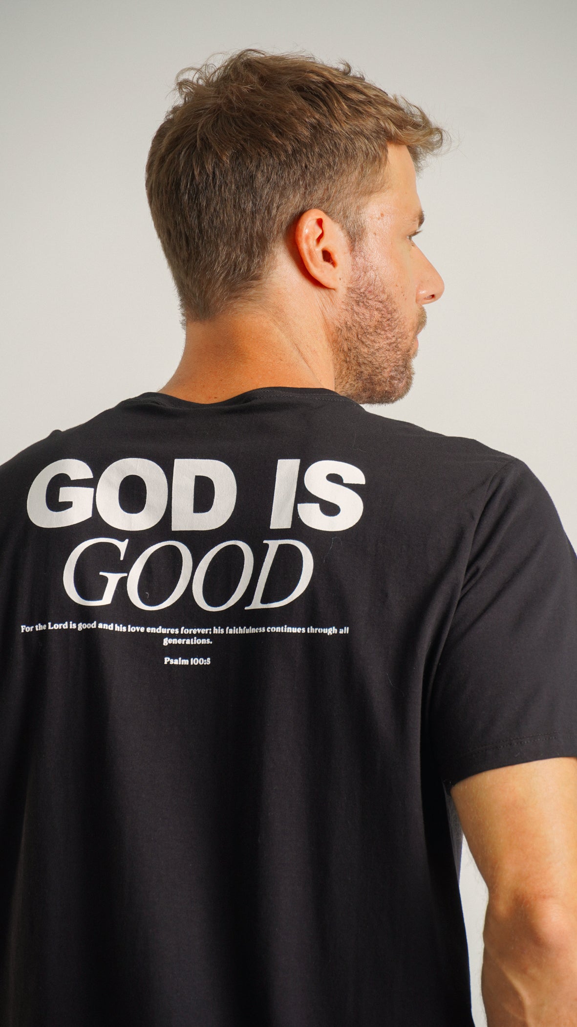 Camiseta Estampada God is Good - Preta