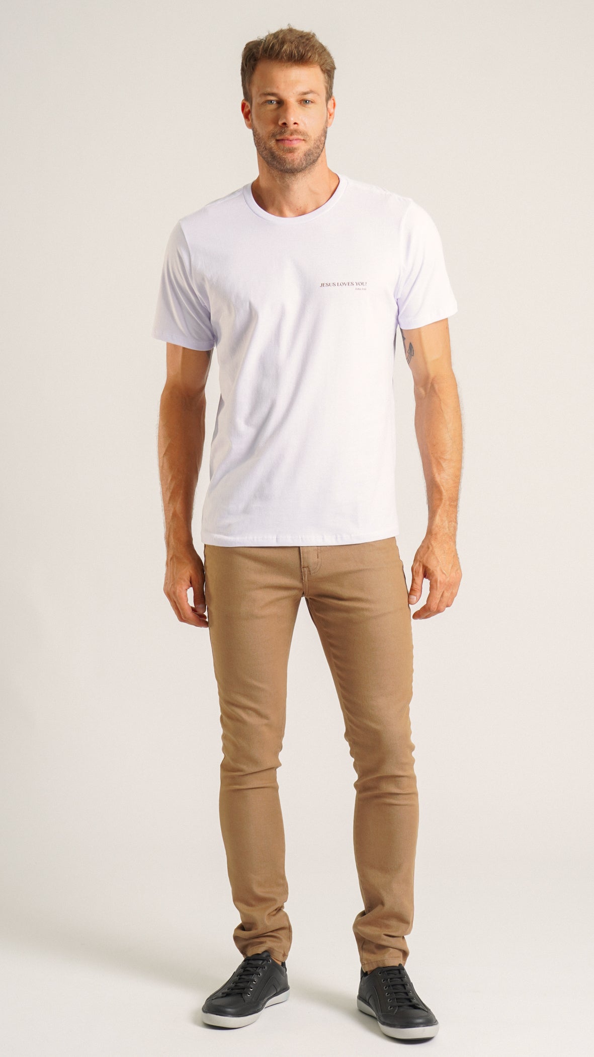 Camiseta Estampada Jesus Loves You - Branca