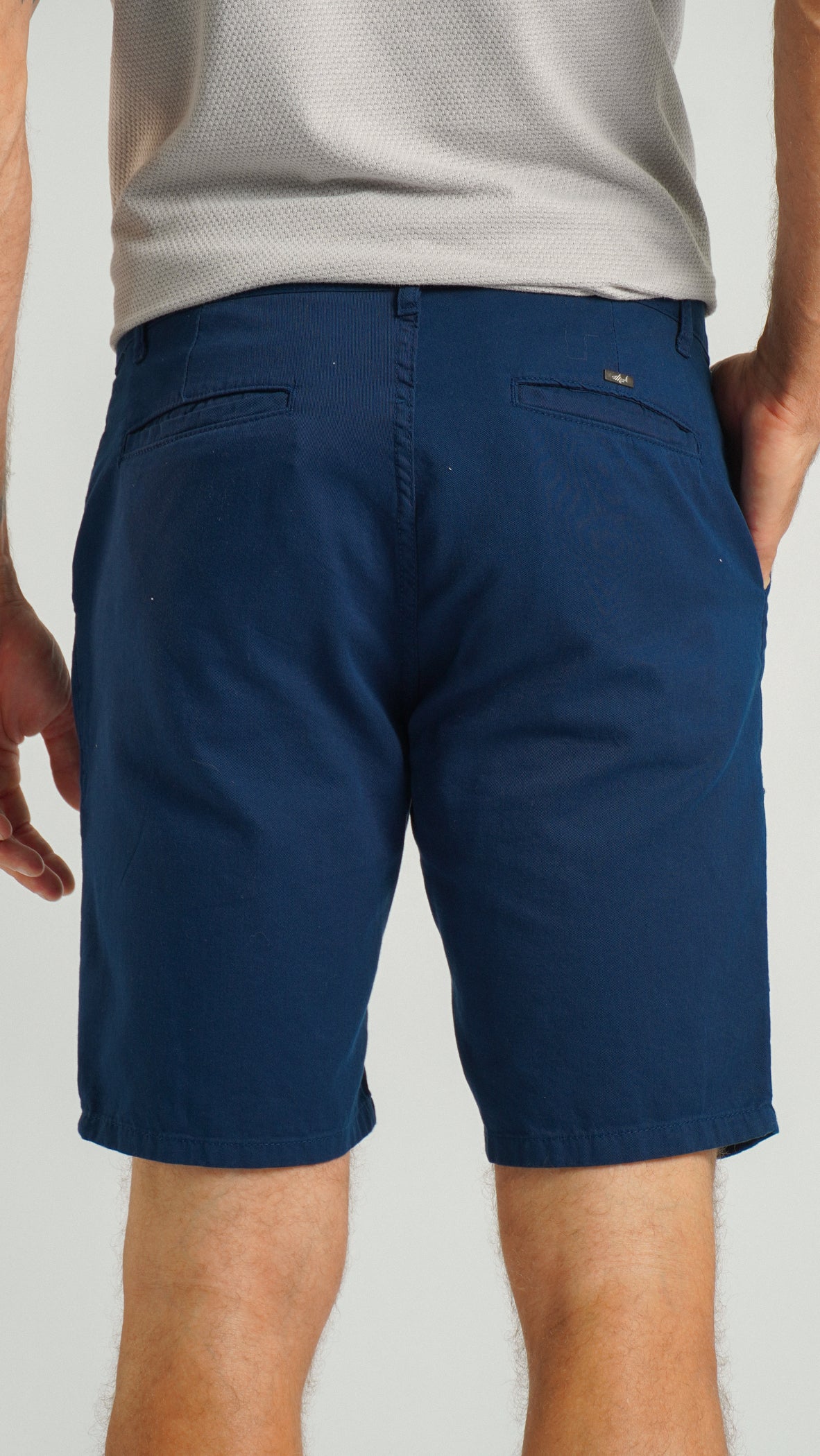 Bermuda Sarja Bolso Faca - Azul Marinho