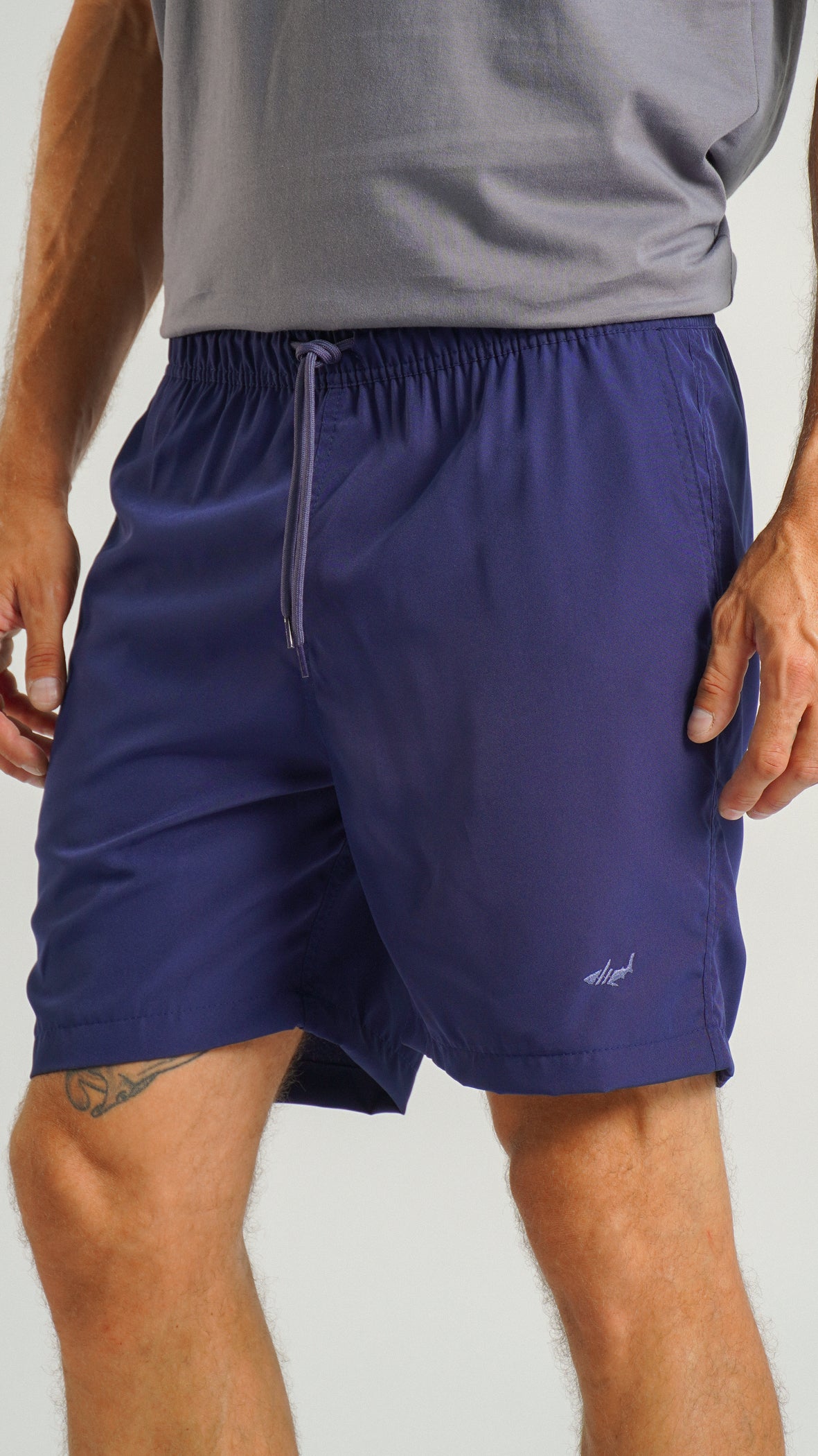 Bermuda Microfibra Lisa Longa - Azul Marinho