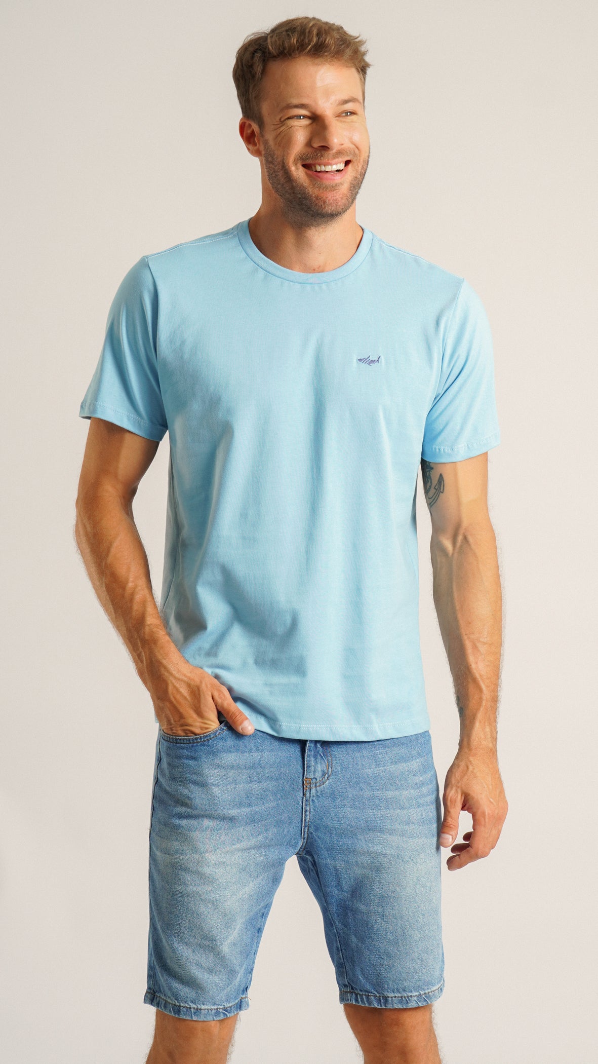 Camiseta Básica - Azul