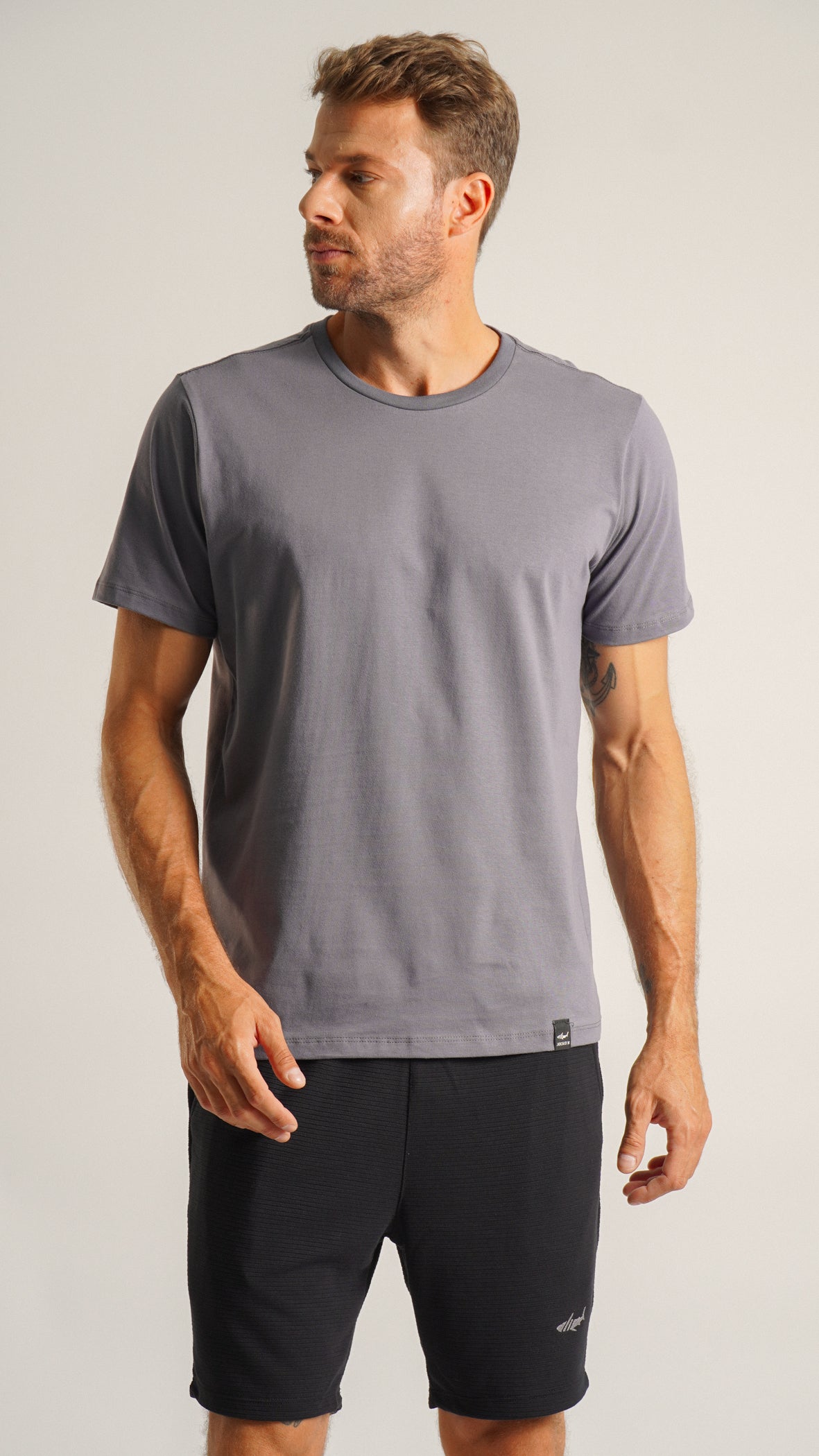 Camiseta Lisa - Grafite