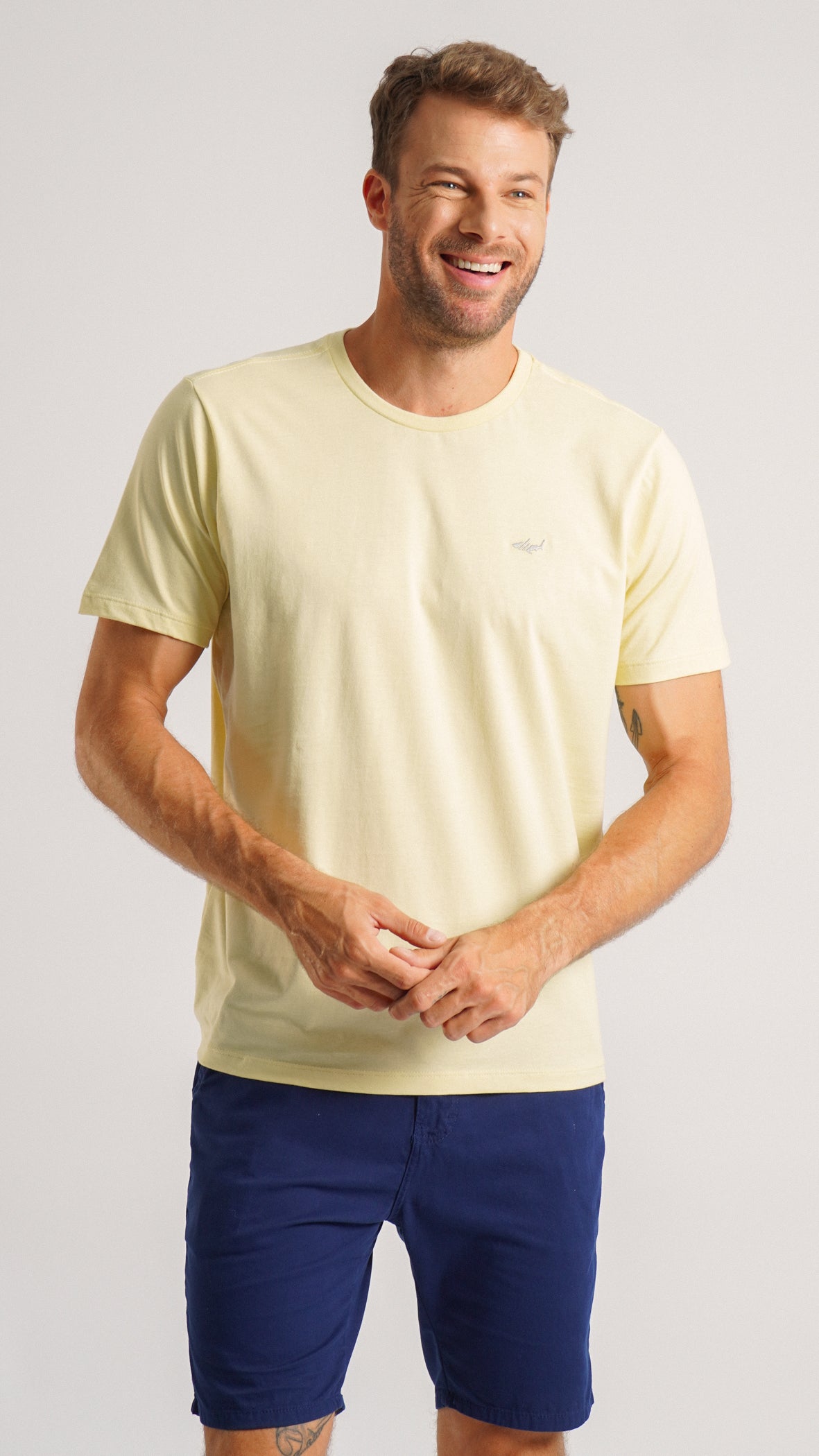 Camiseta Básica - Amarelo Bebê