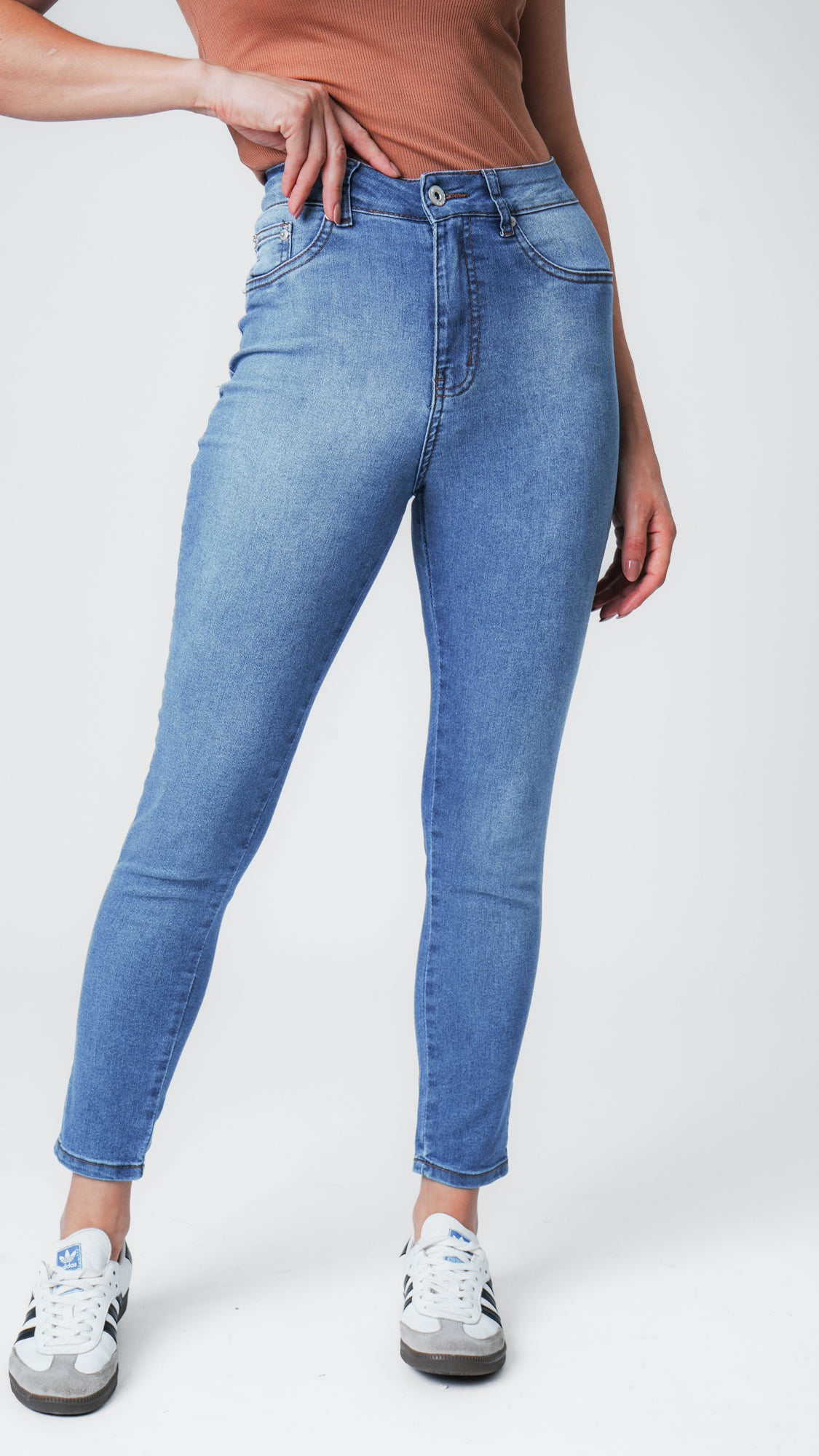 Calça Jeans - Clara Capri