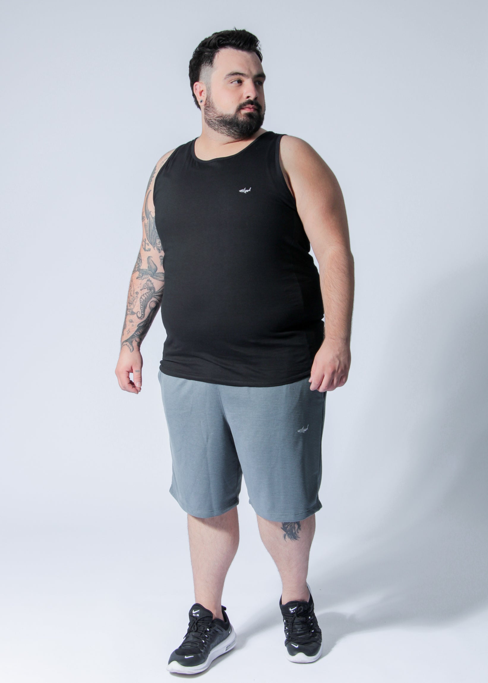 Regata Básica Plus Size - Preta