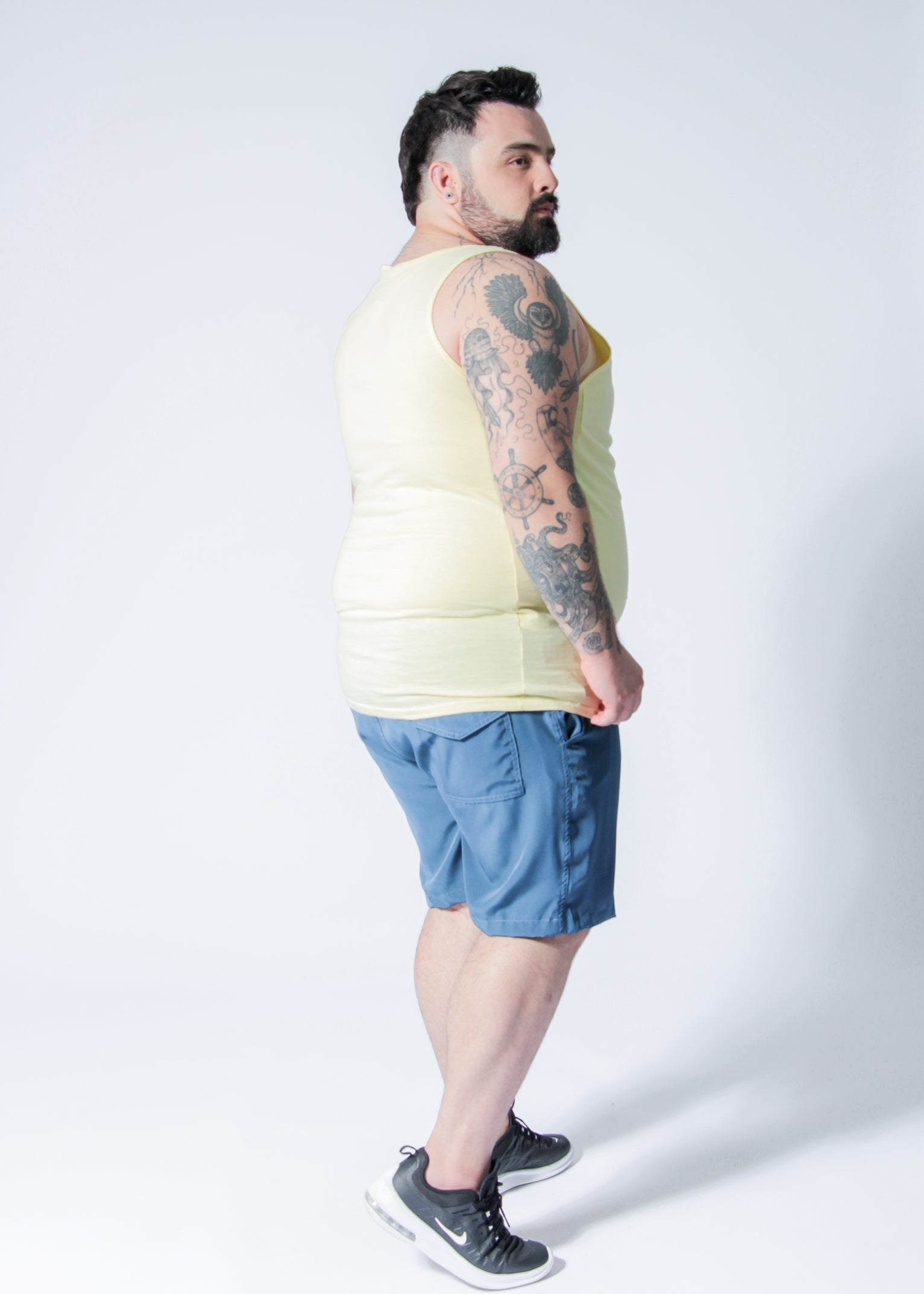 Regata Básica Plus Size - Amarela