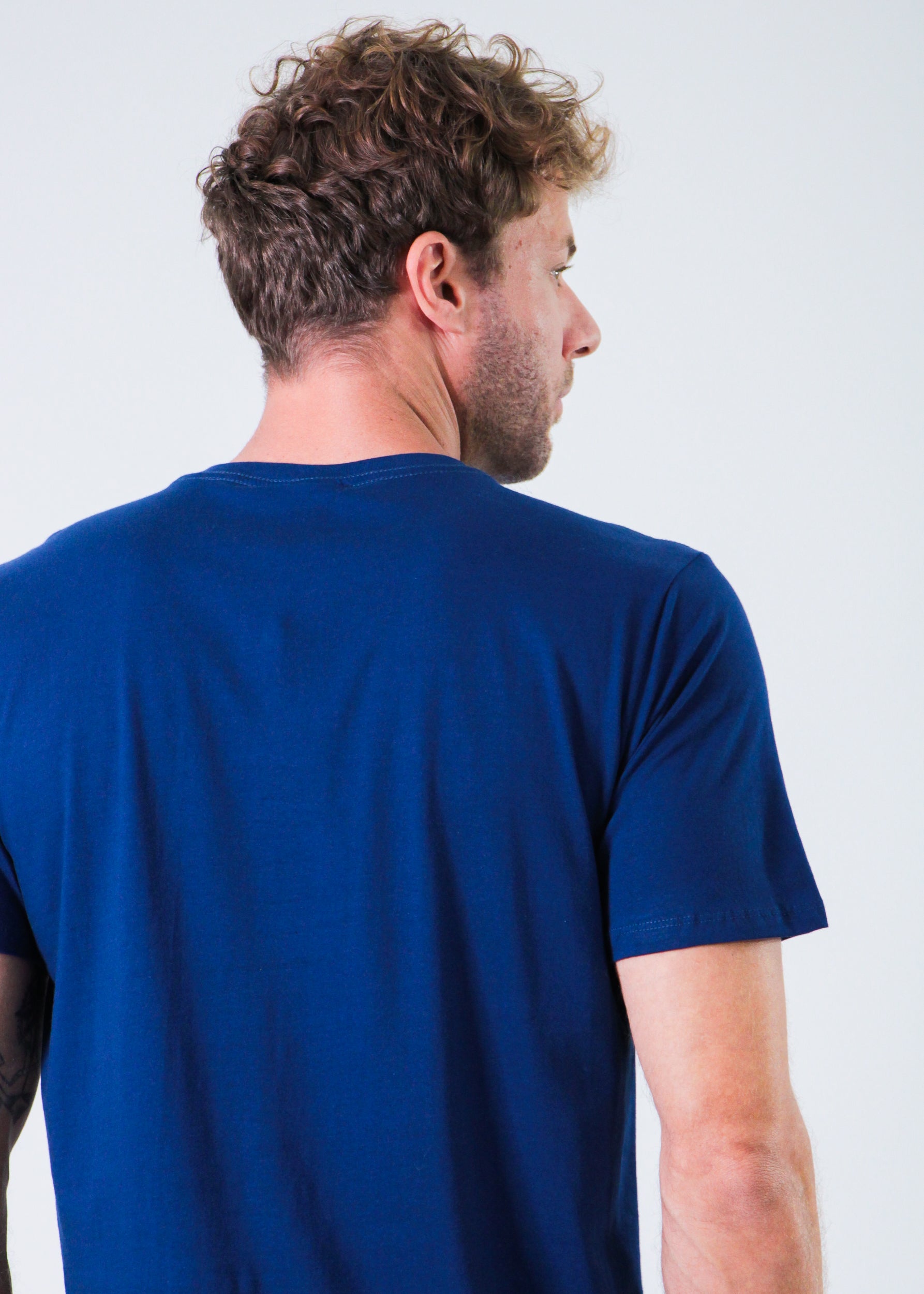 Camiseta Básica - Azul Marinho