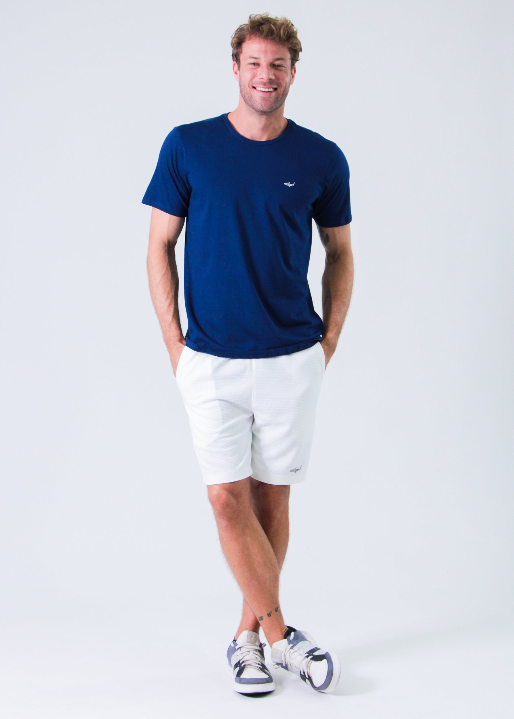 Camiseta Básica - Azul Marinho