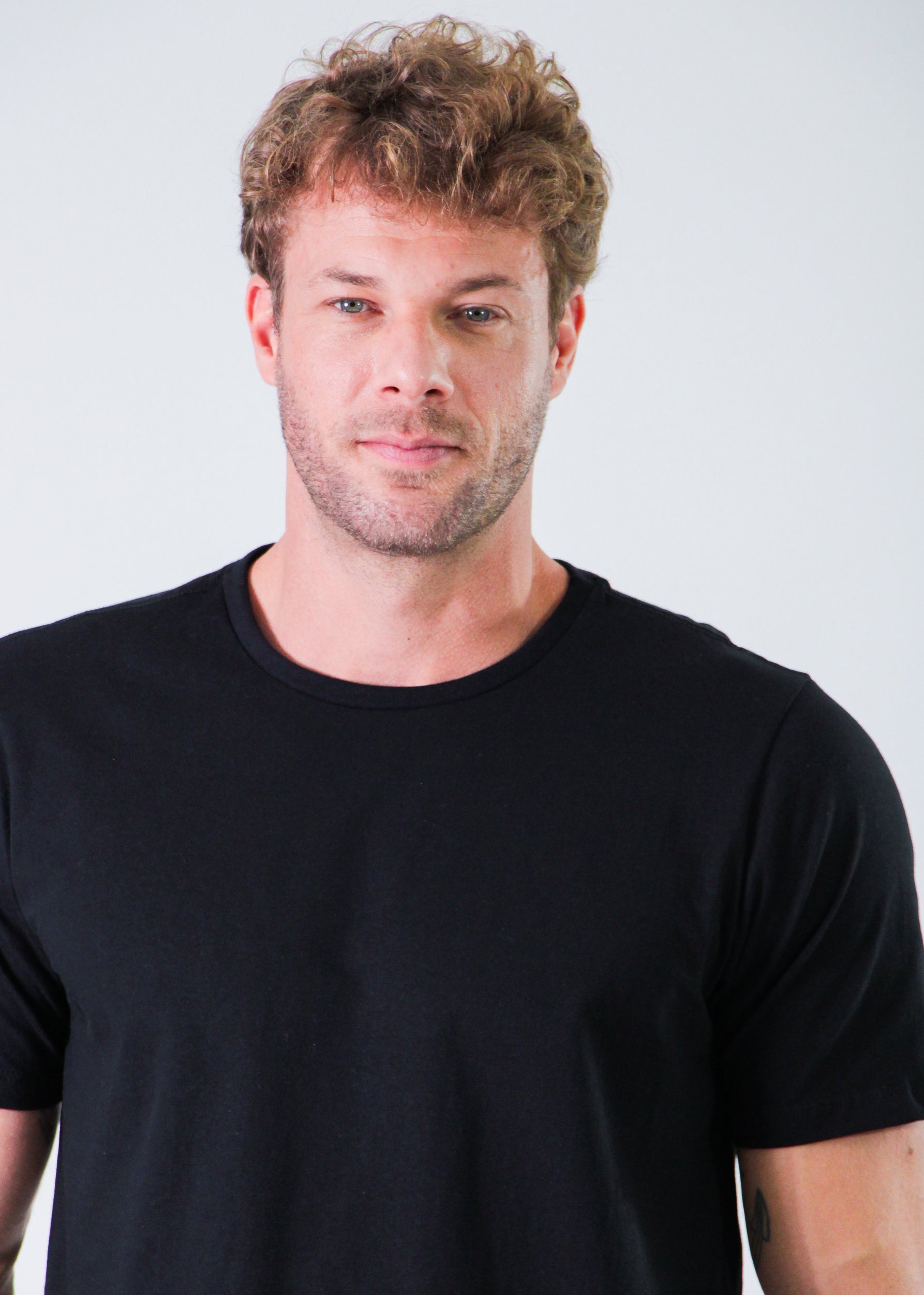 Camiseta Lisa - Preta