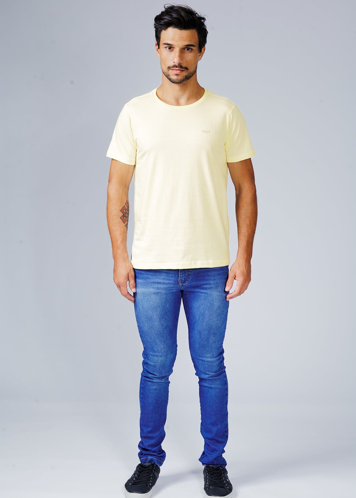 Camiseta Básica - Amarelo Bebê