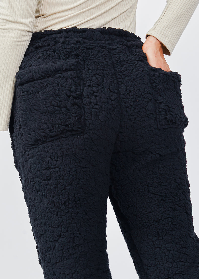 Calça Sherpa - Preta