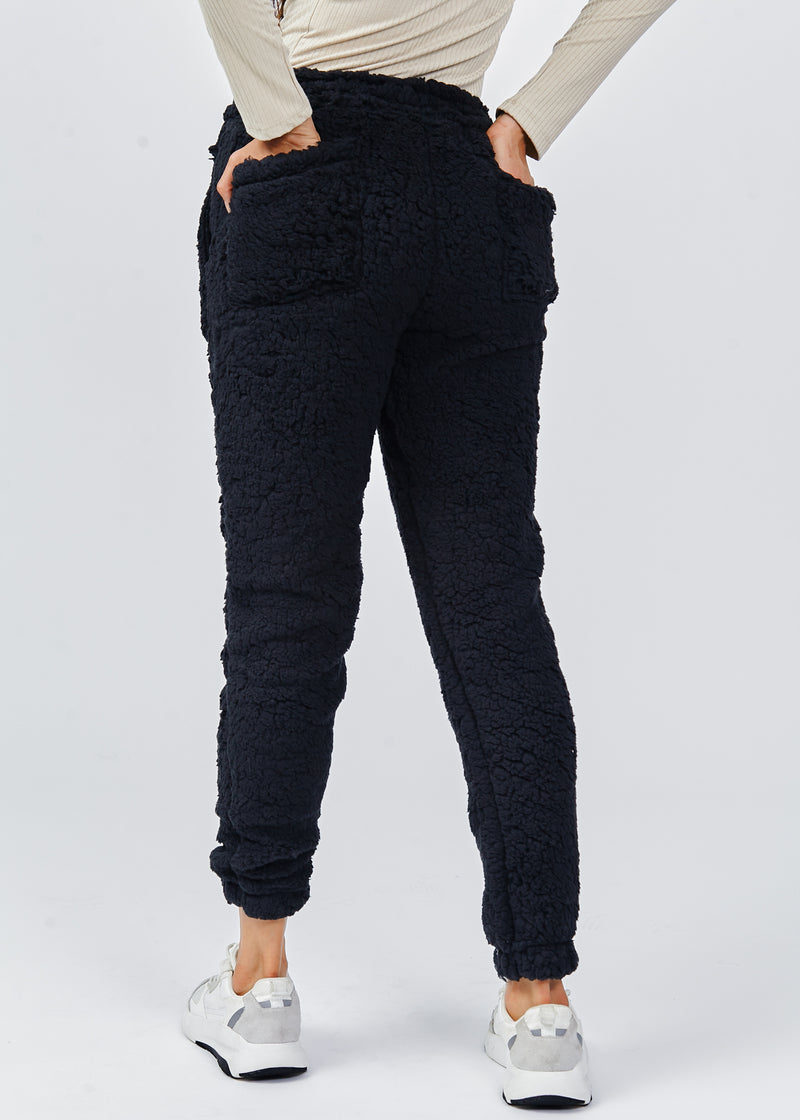 Calça Sherpa - Preta