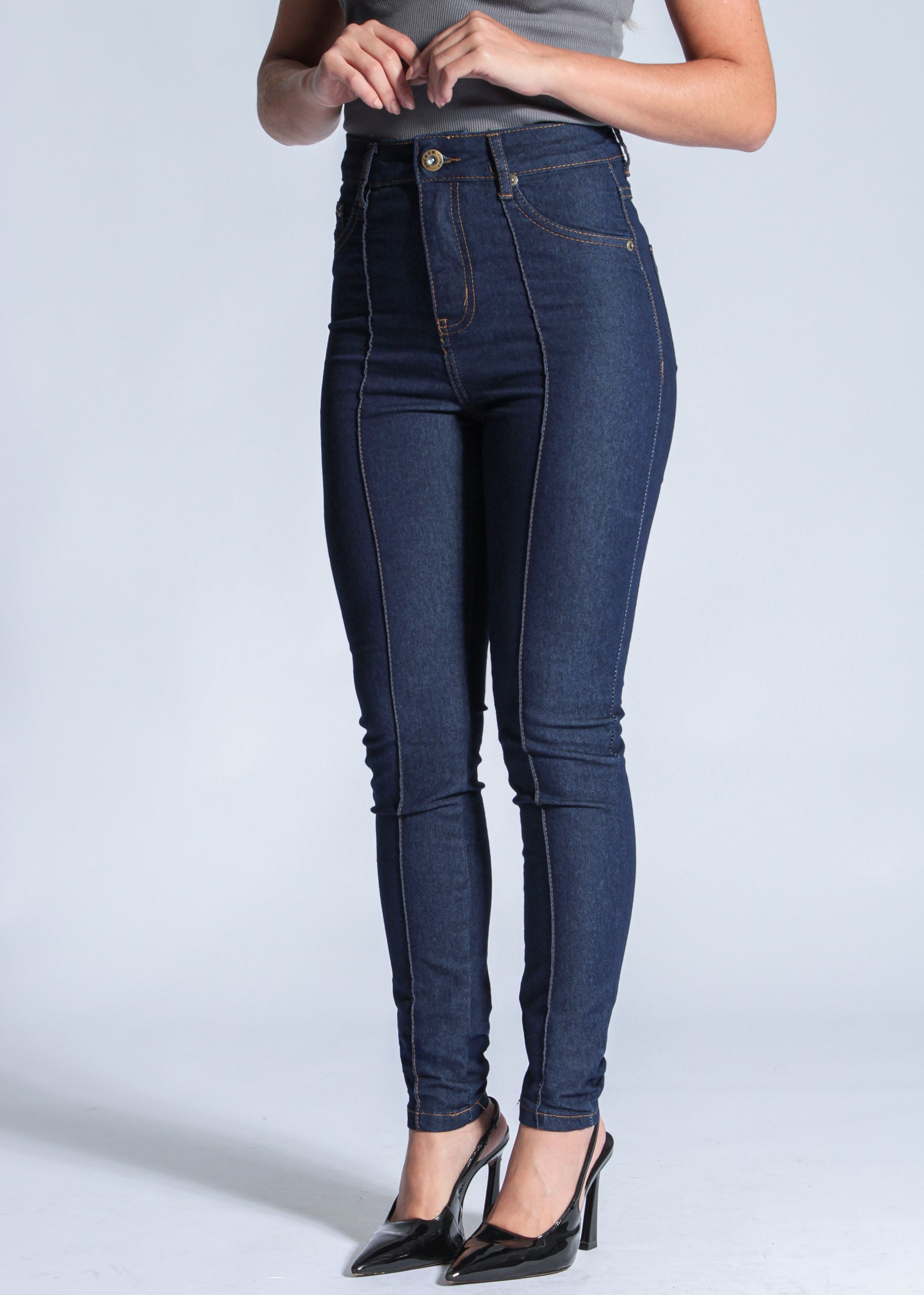 Calça Jeans Skinny Nervura - Amaciada