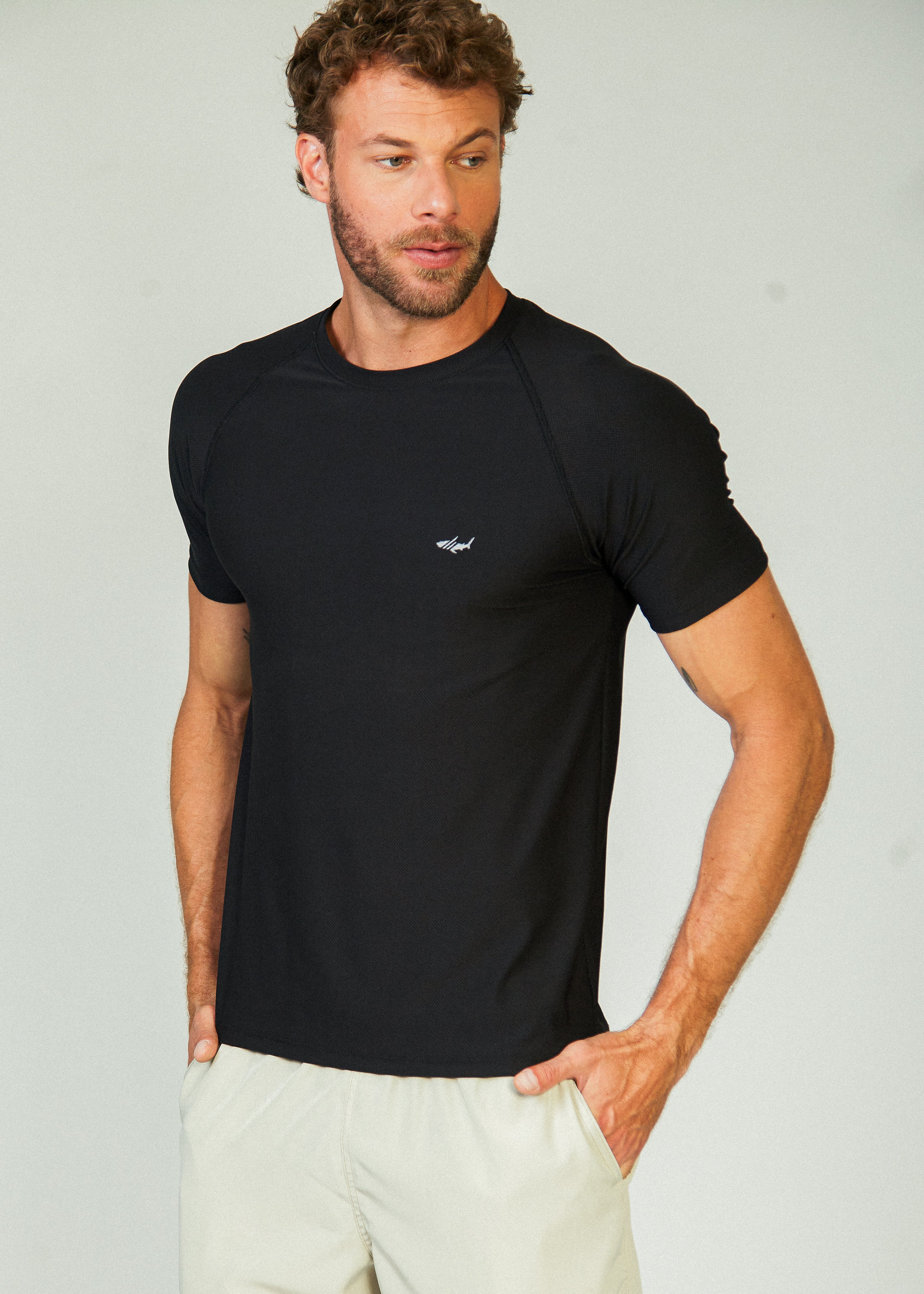 CAMISETA SLIM FIT JOHN JOHN DRY PRETO/DOURADO - Mystore Fashion Man