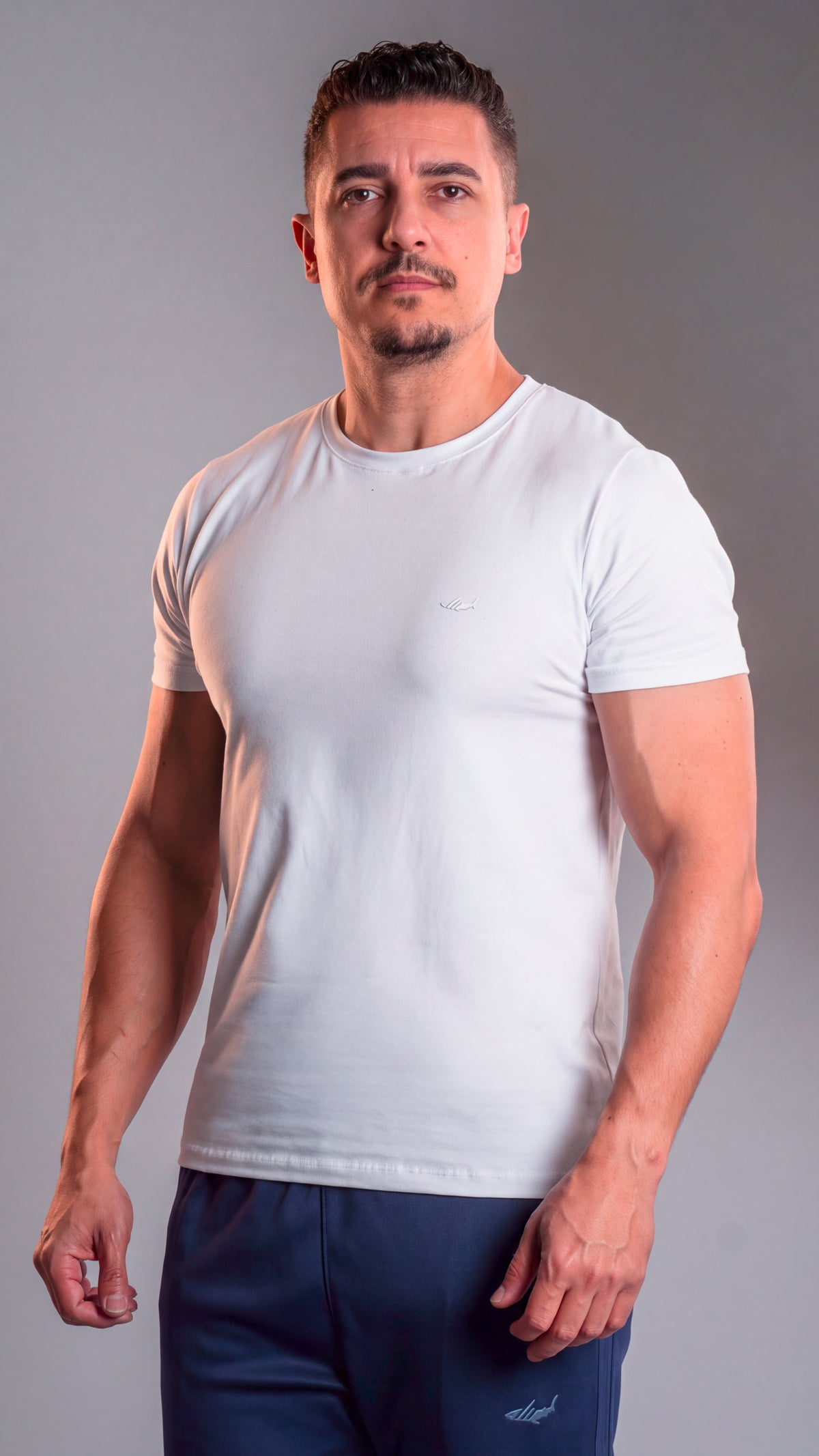 Camiseta Slim Gold - Branca