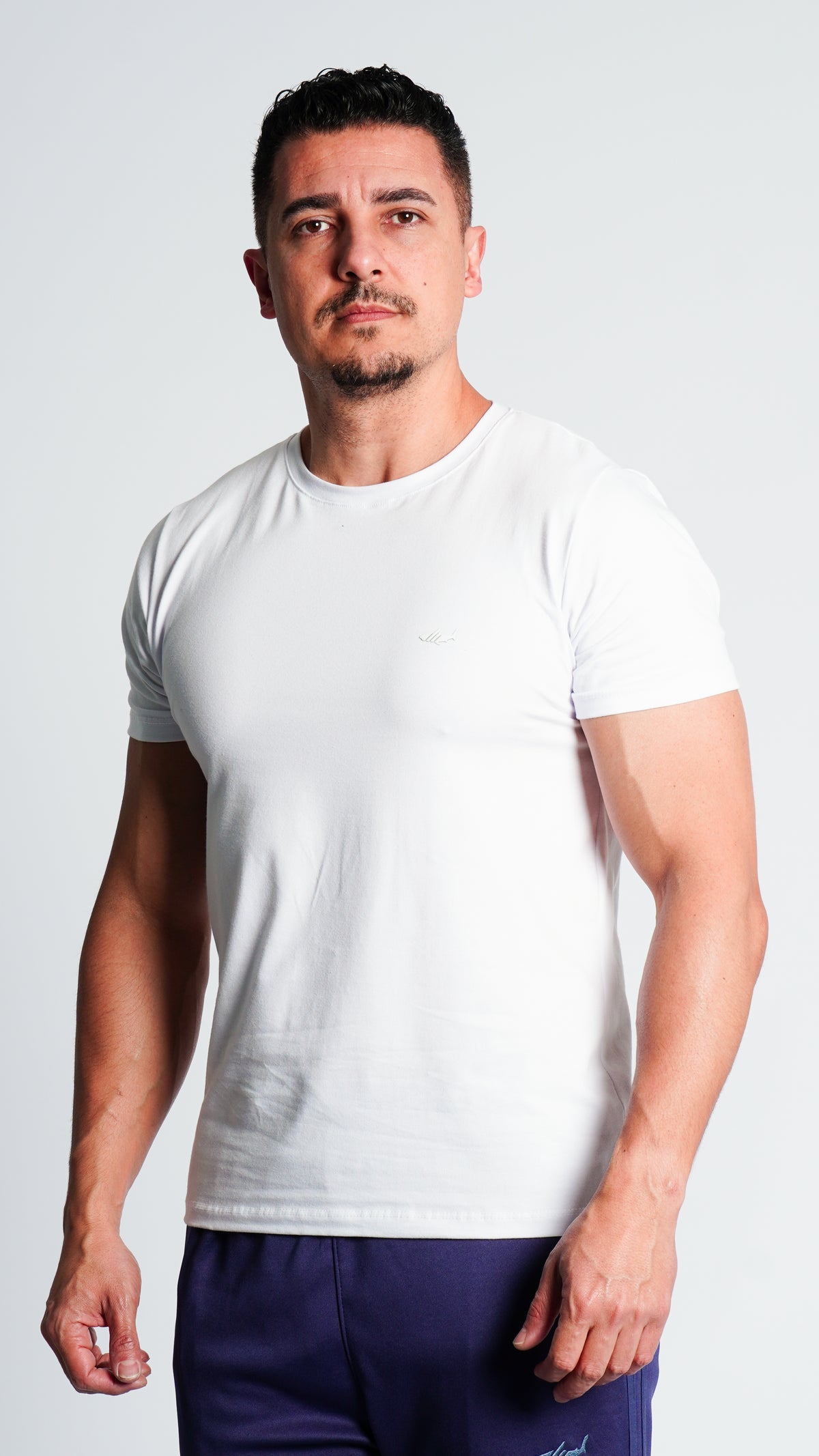 Camiseta Slim Gold - Branca