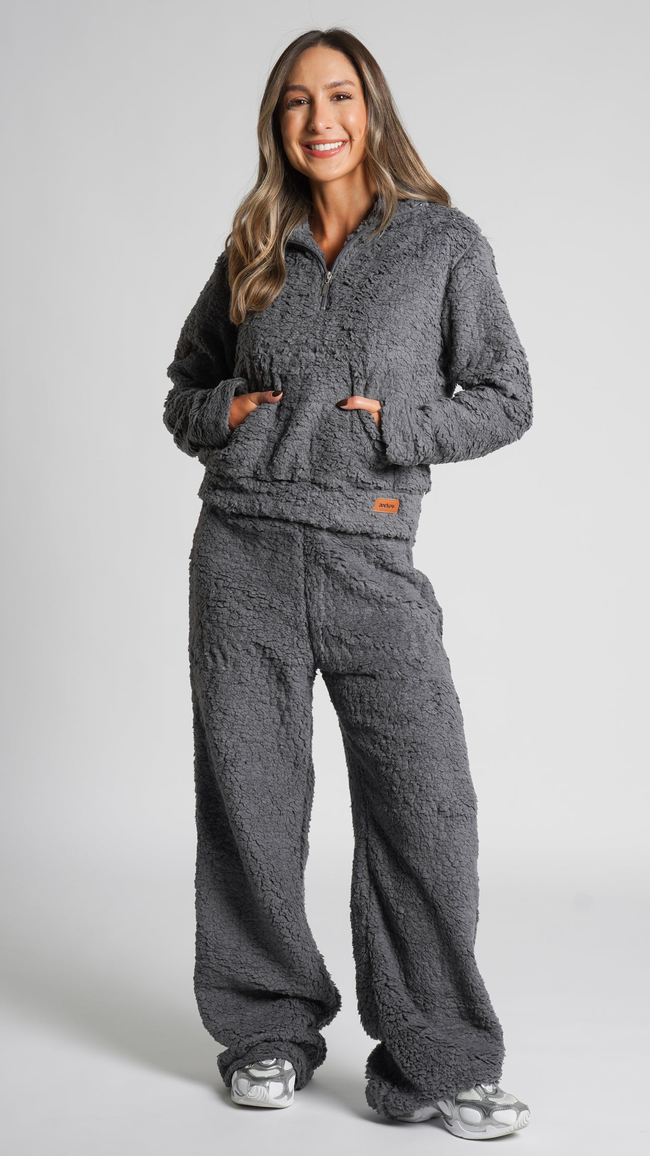 Calça Sherpa Reta - Grafite