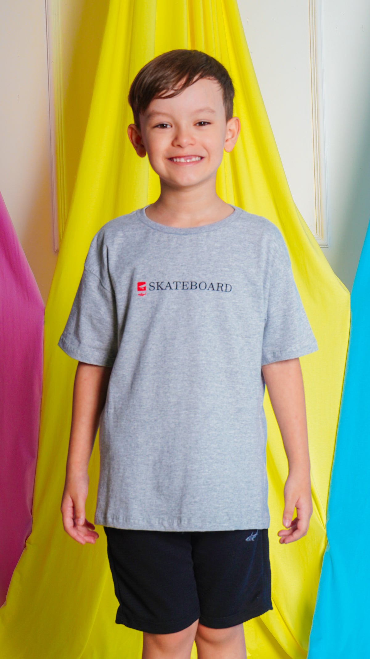 Camiseta Kids Estampada Skateboard - Cinza