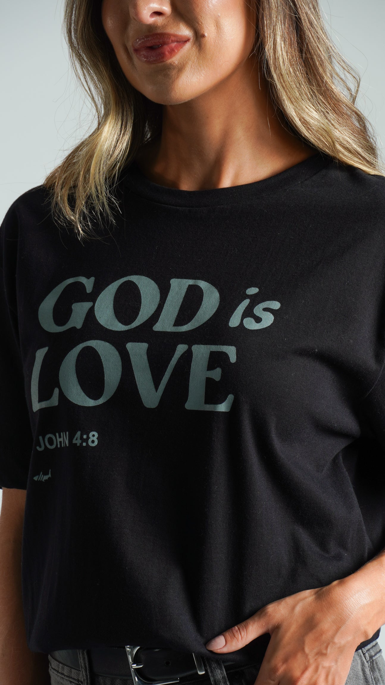 Camiseta Oversized God is Love - Preta