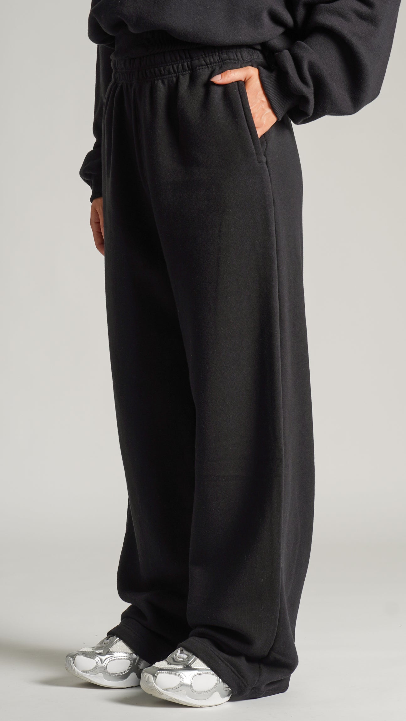 Calça Moletom Reta Premium - Preta