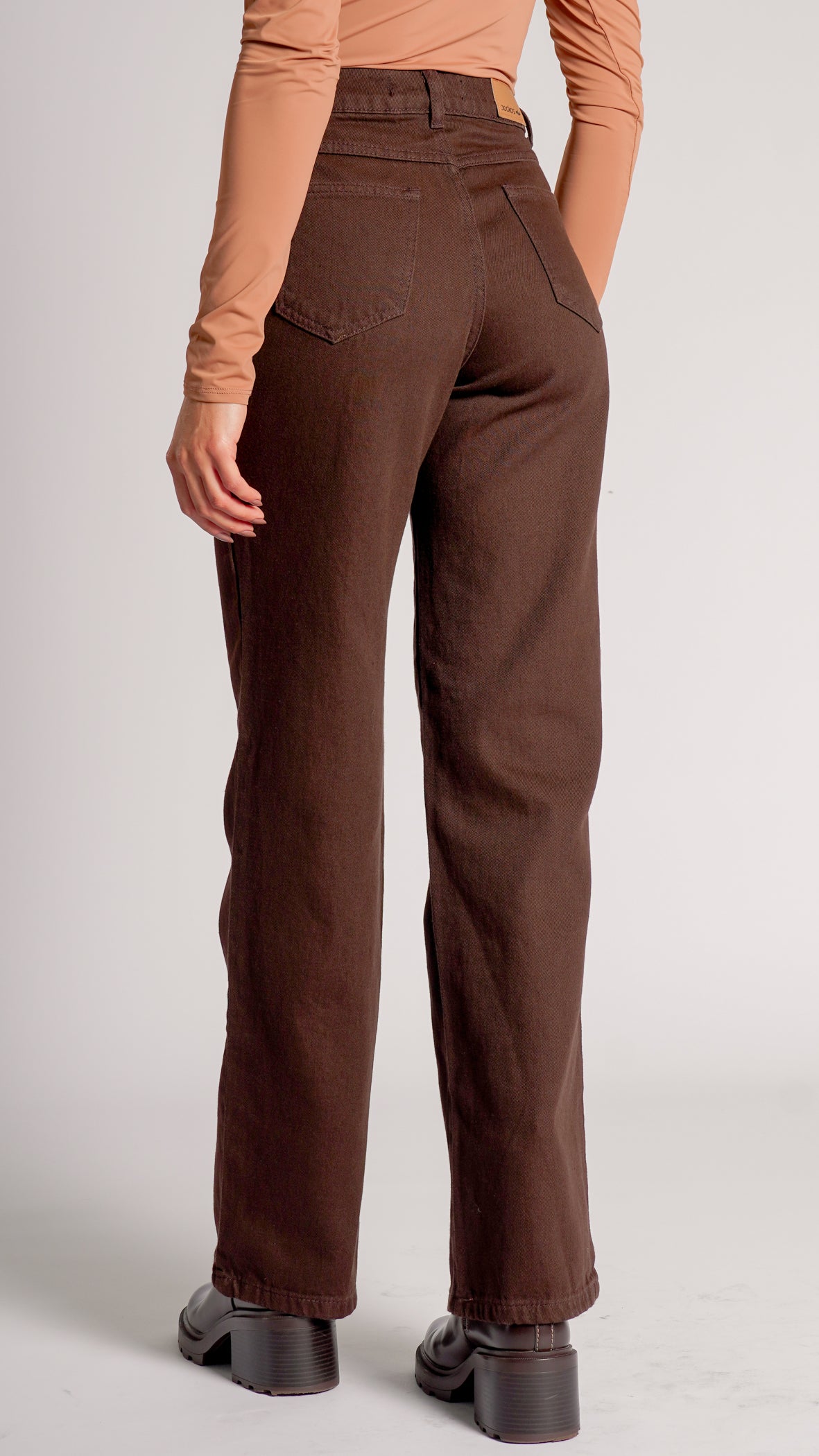 Calça Jeans Reta - Marrom