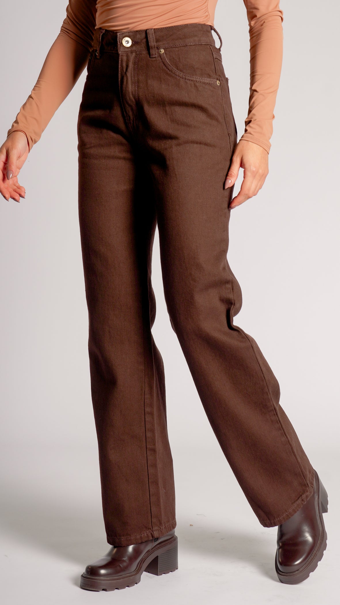 Calça Jeans Reta - Marrom