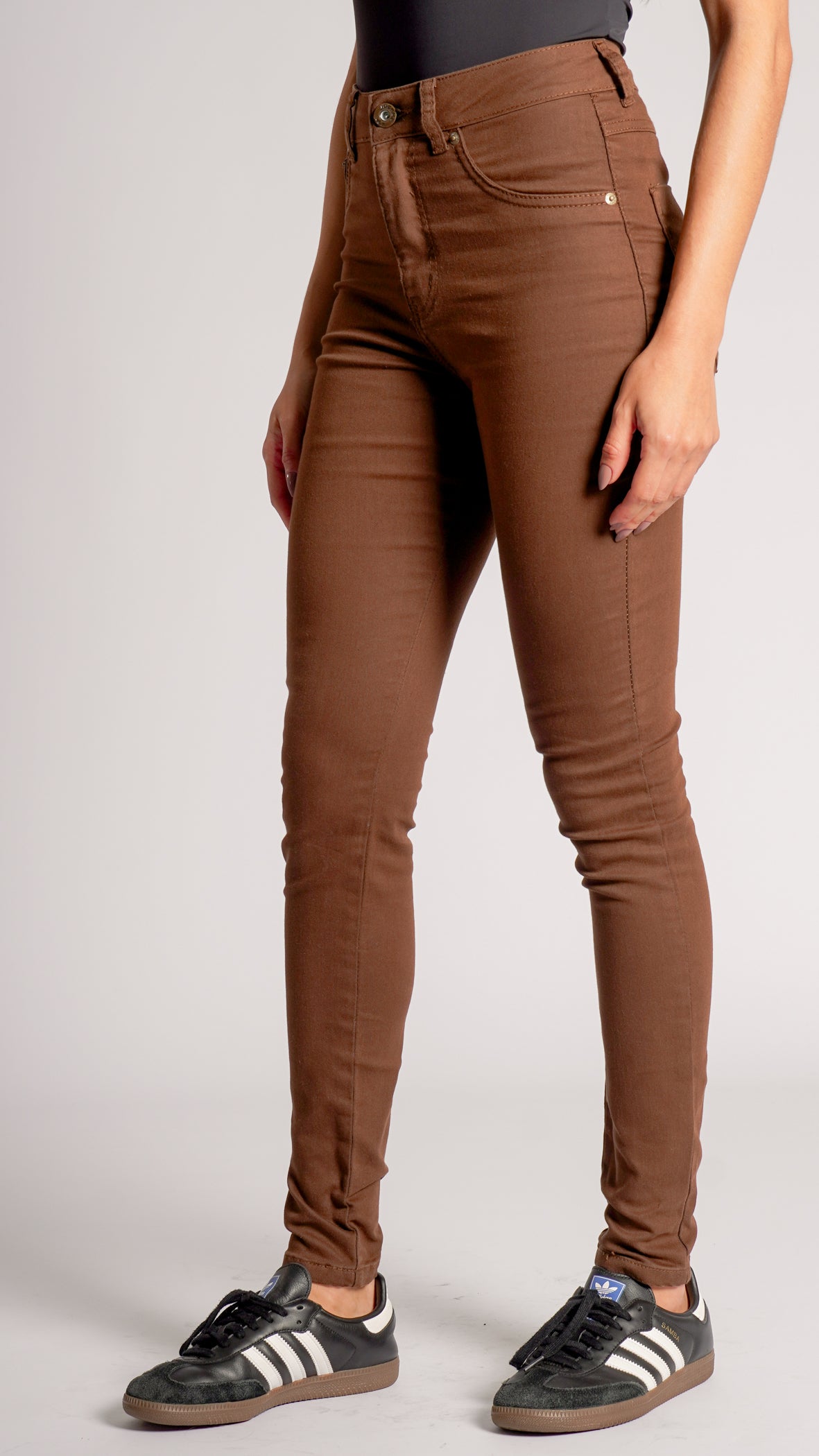 Calça Jeans Skinny - Marrom